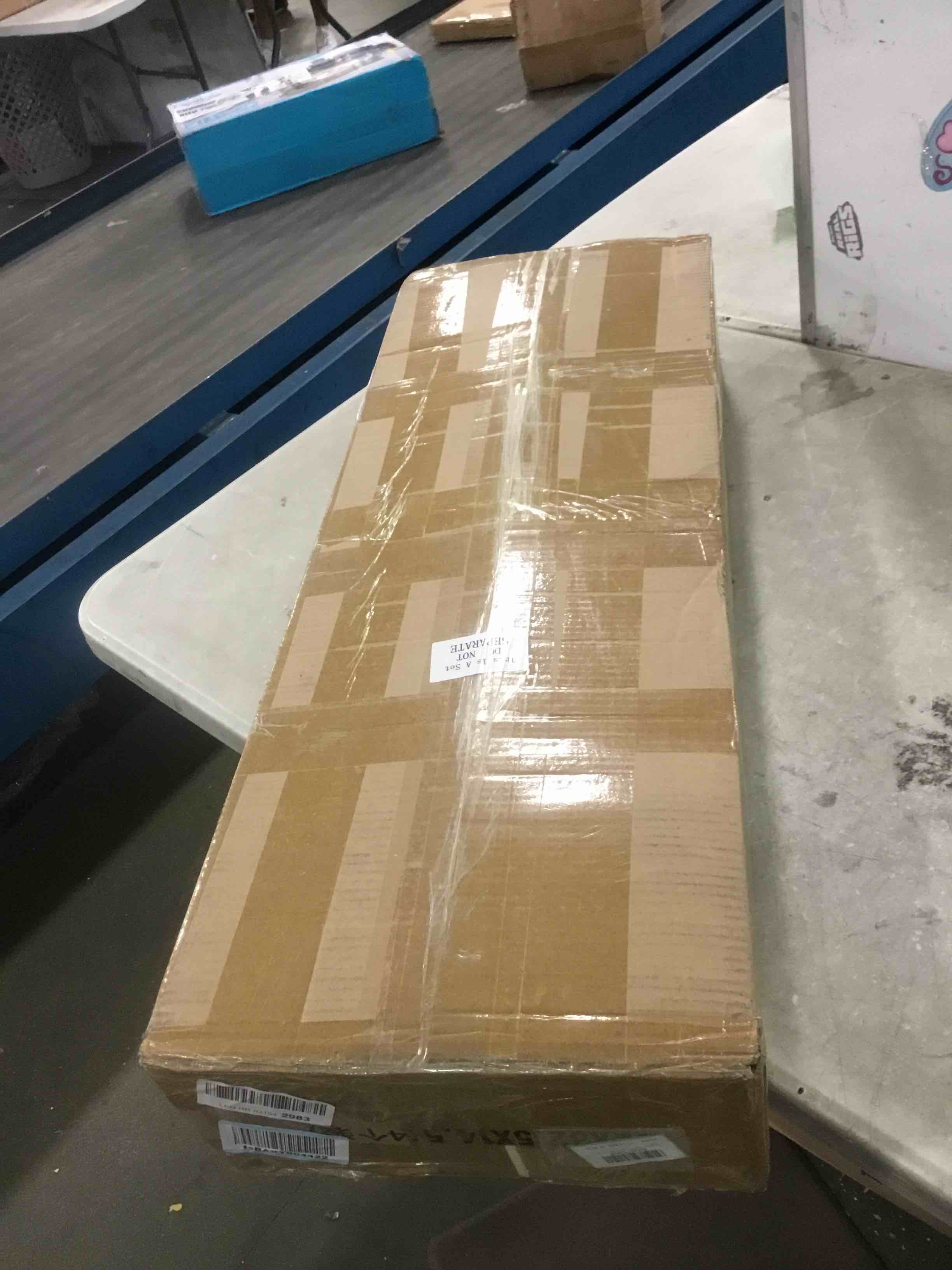https://s3.amazonaws.com/lotting-images-prod/bidfta/BLU5698129_1715344510112.jpeg