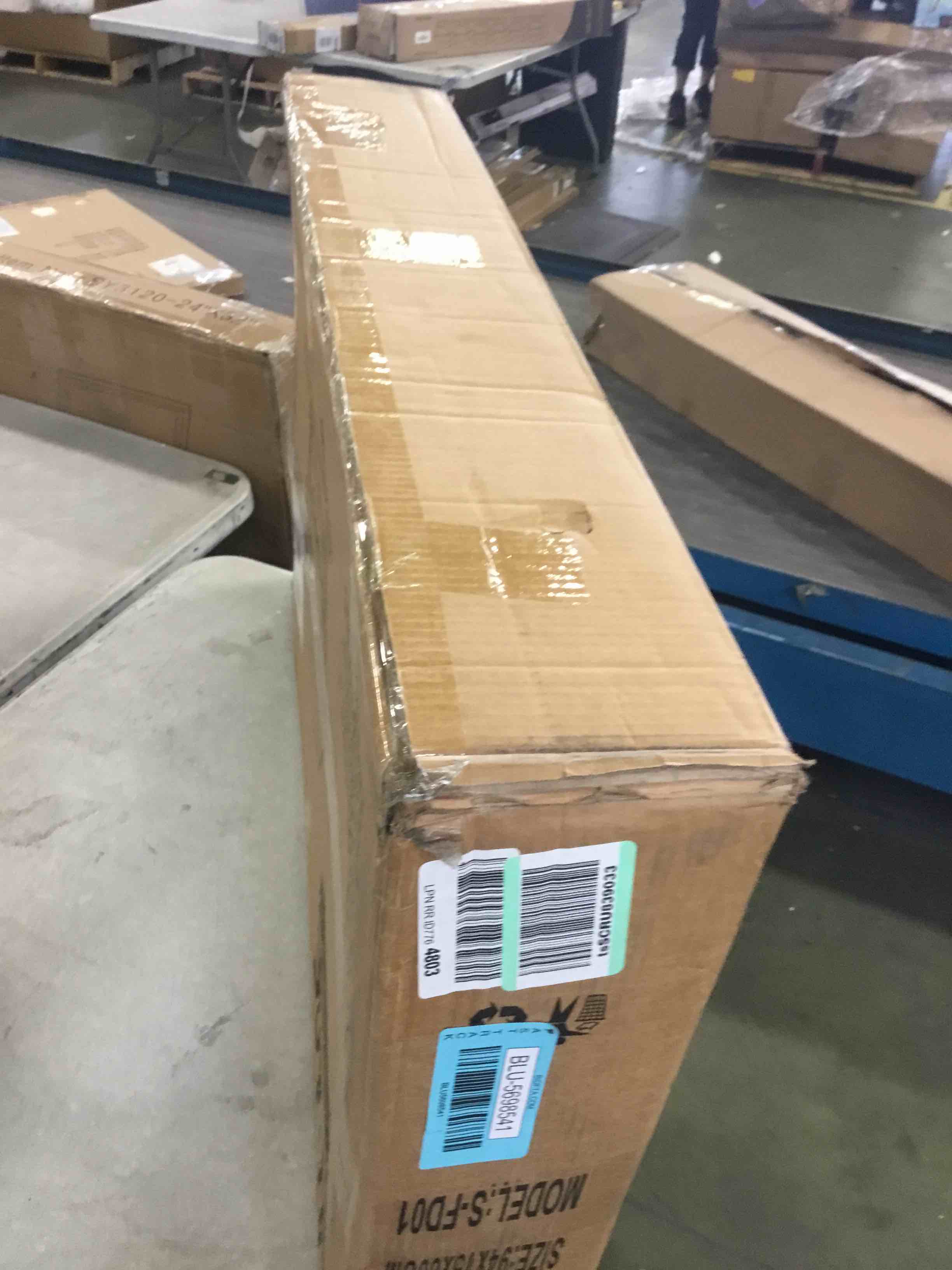 https://s3.amazonaws.com/lotting-images-prod/bidfta/BLU5698541_1715624411050.jpeg