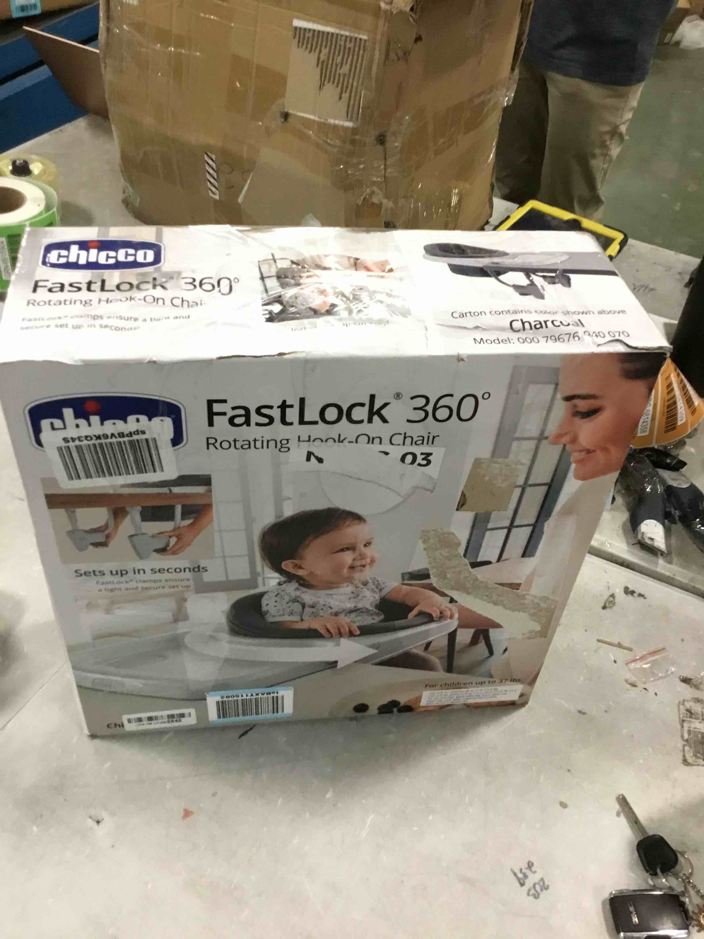 https://s3.amazonaws.com/lotting-images-prod/bidfta/BLU5698586_1715685144588.jpeg