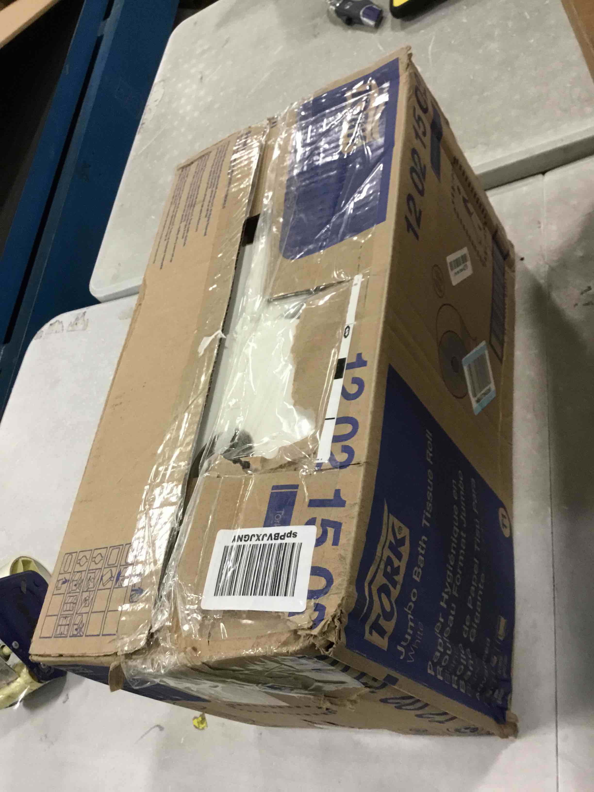 https://s3.amazonaws.com/lotting-images-prod/bidfta/BLU5698609_1715687870890.jpeg