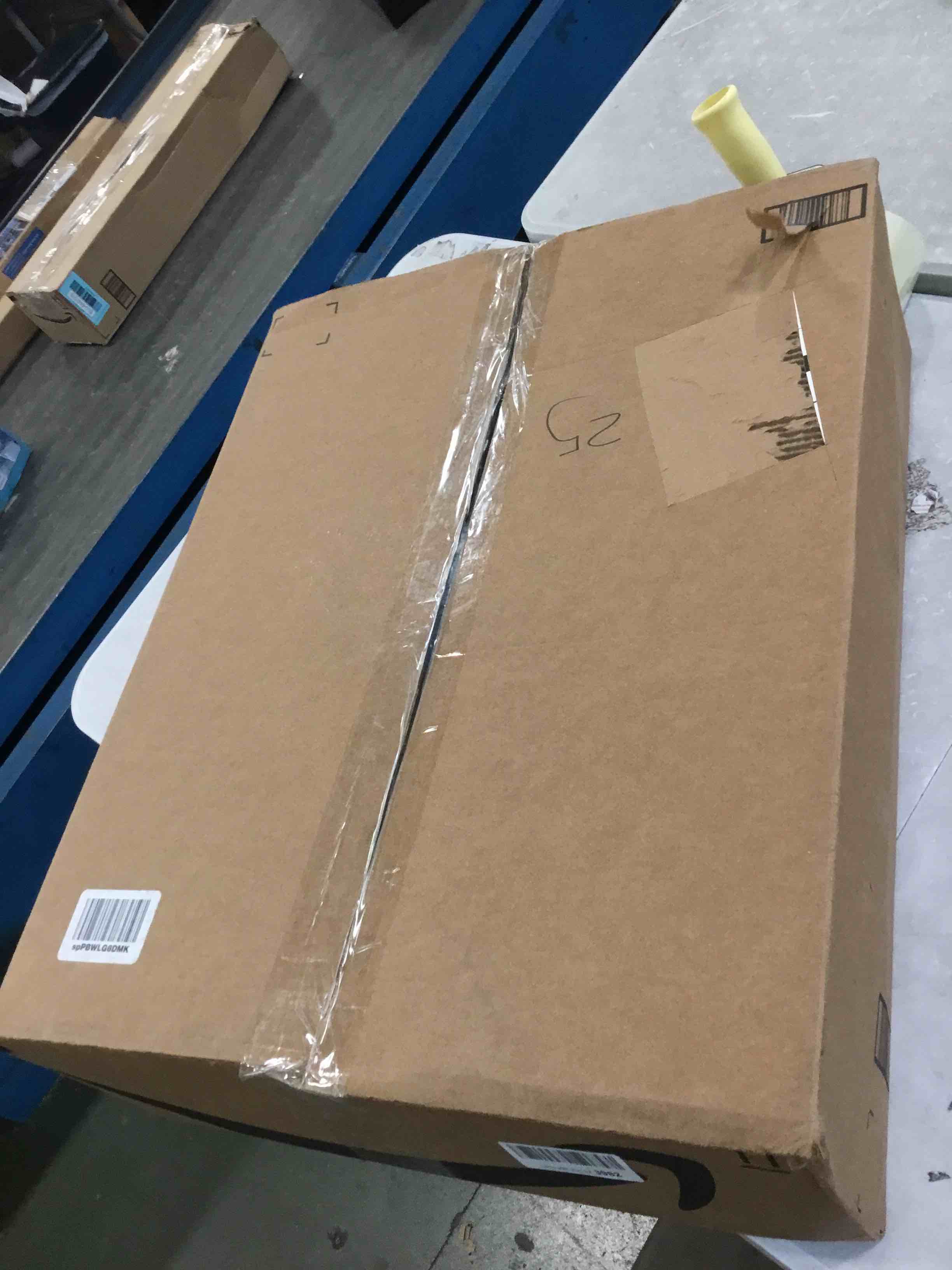 https://s3.amazonaws.com/lotting-images-prod/bidfta/BLU5698681_1715696520142.jpeg