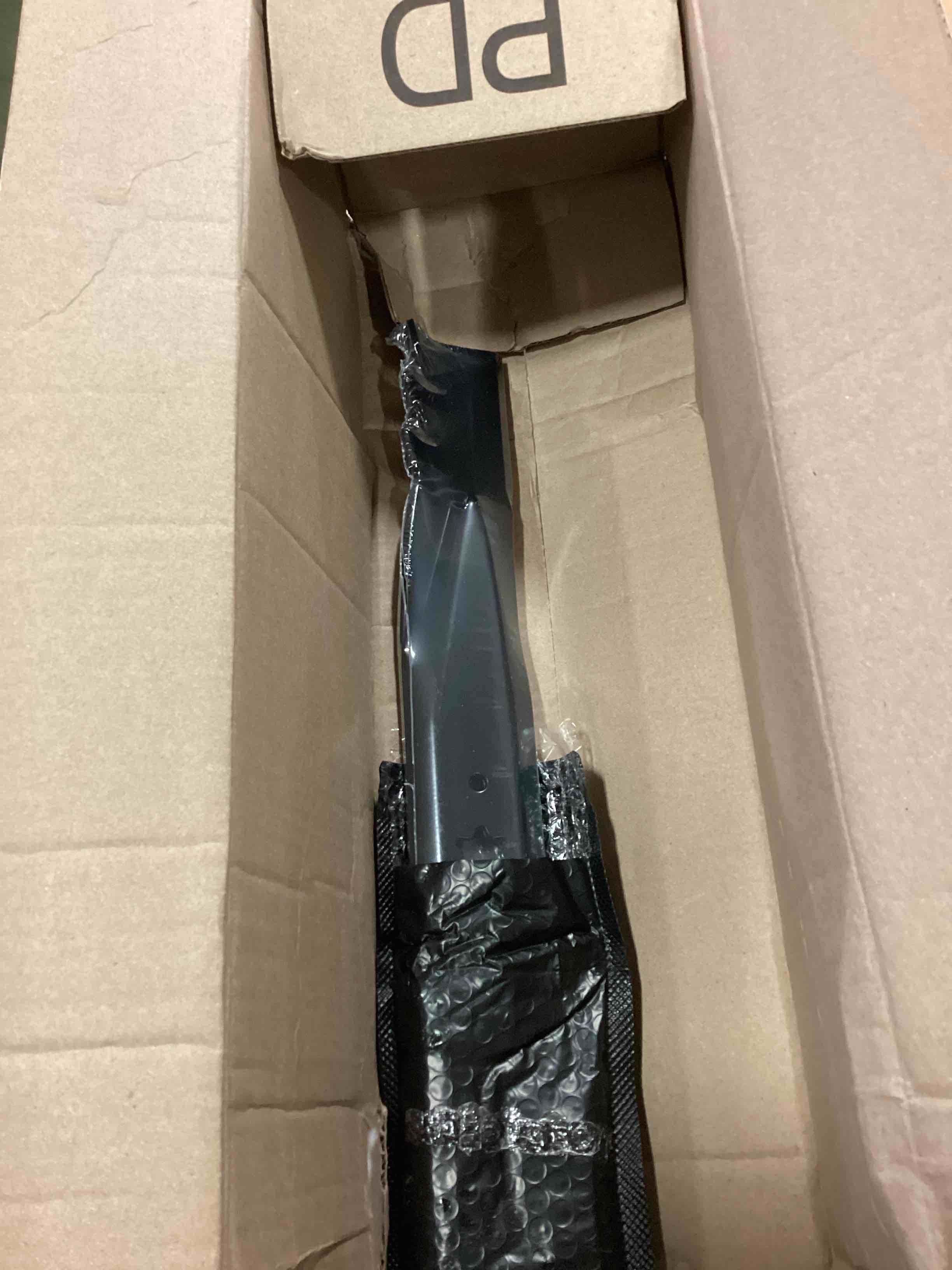 https://s3.amazonaws.com/lotting-images-prod/bidfta/BLU5699362_1715361169417.jpeg