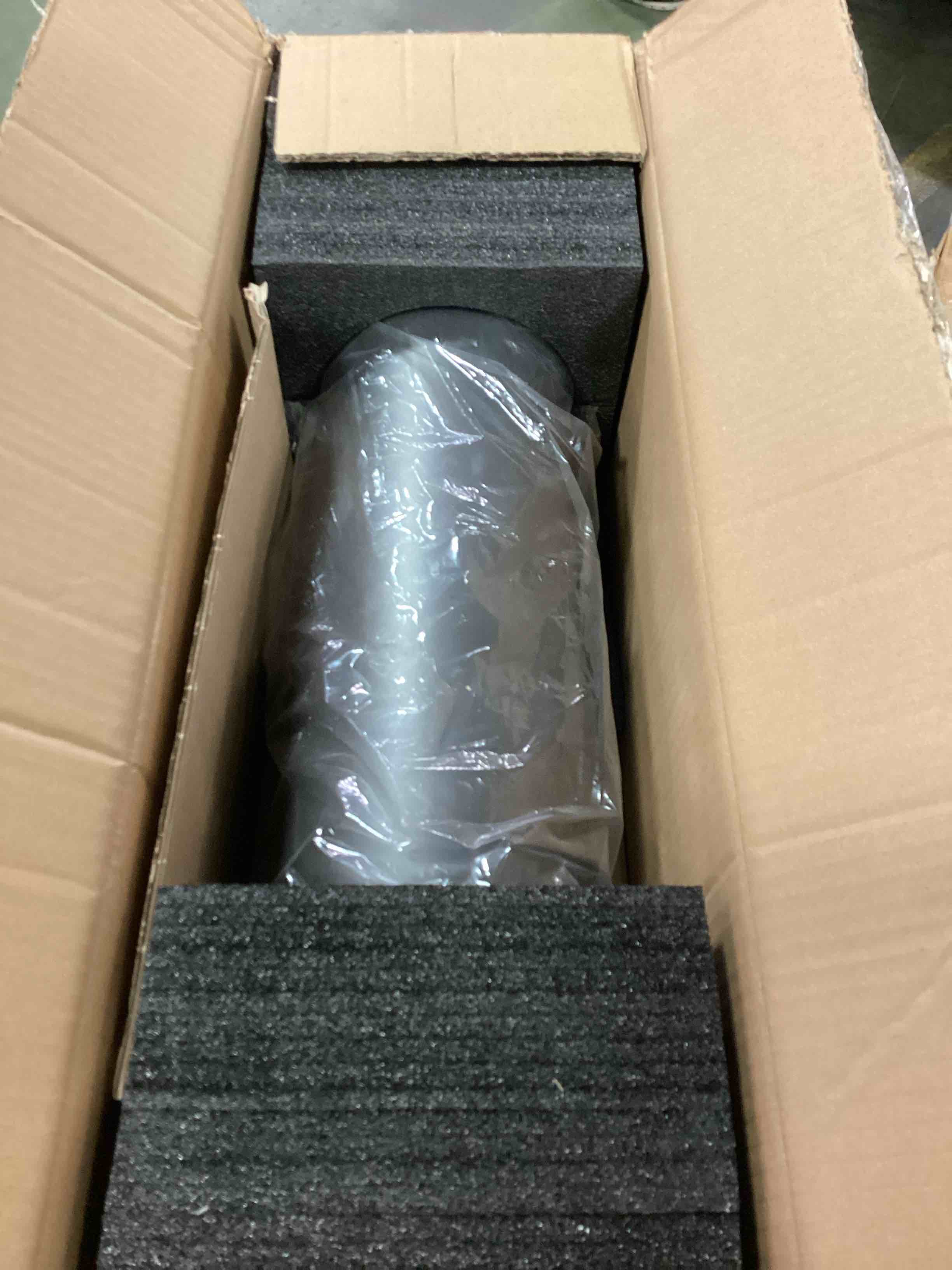 https://s3.amazonaws.com/lotting-images-prod/bidfta/BLU5699383_1715368496420.jpeg