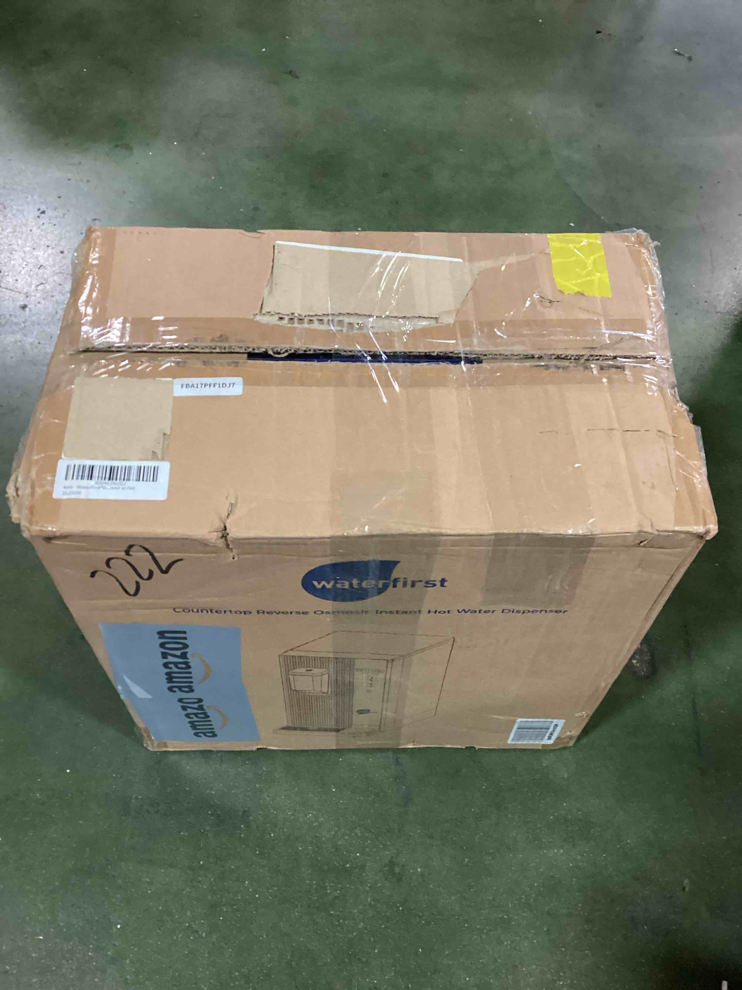 https://s3.amazonaws.com/lotting-images-prod/bidfta/BLU5699461_1715615529496.jpeg