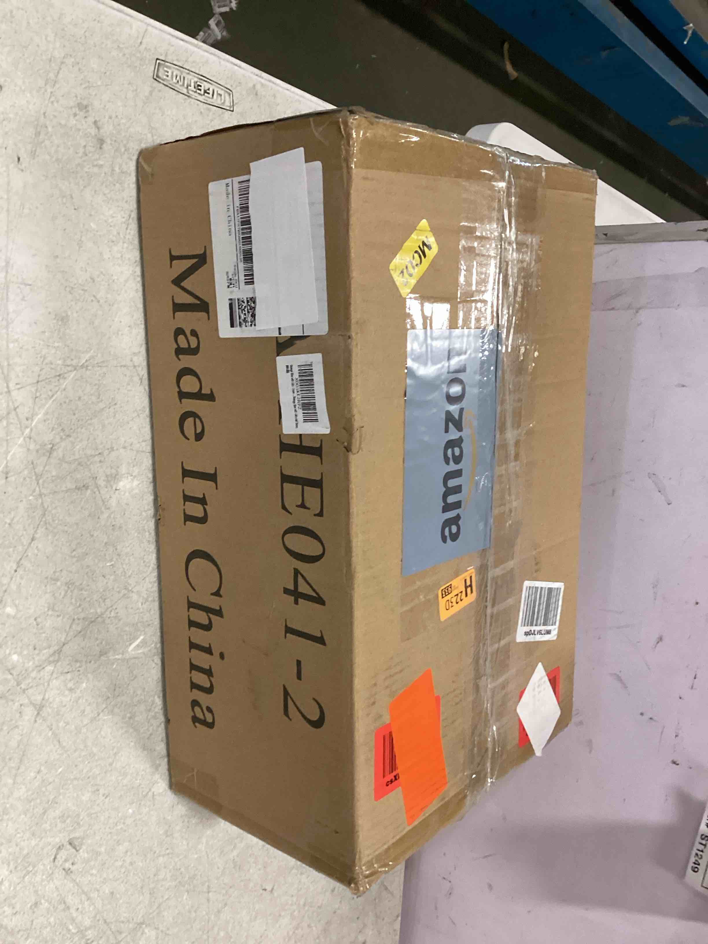 https://s3.amazonaws.com/lotting-images-prod/bidfta/BLU5700949_1714759508663.jpeg