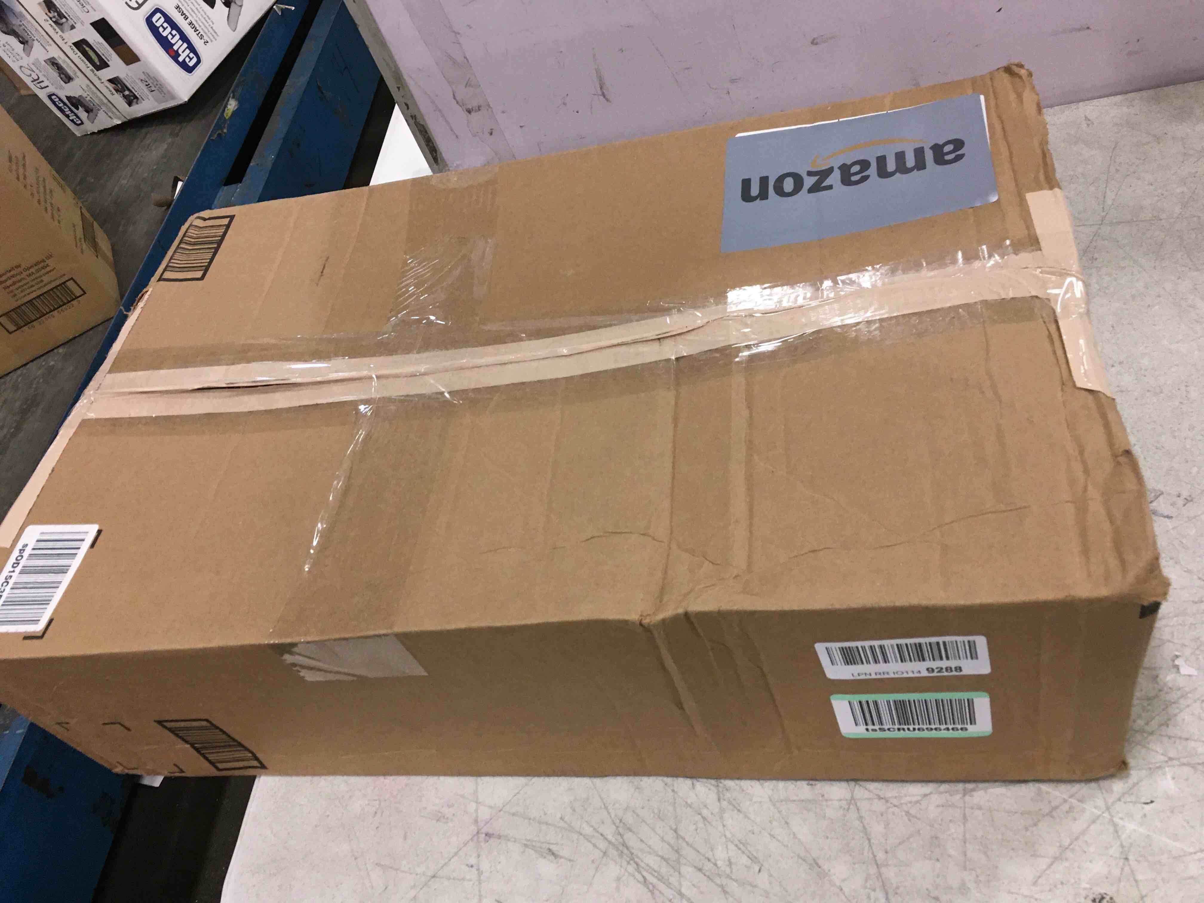 https://s3.amazonaws.com/lotting-images-prod/bidfta/BLU5701006_1714764175835.jpeg