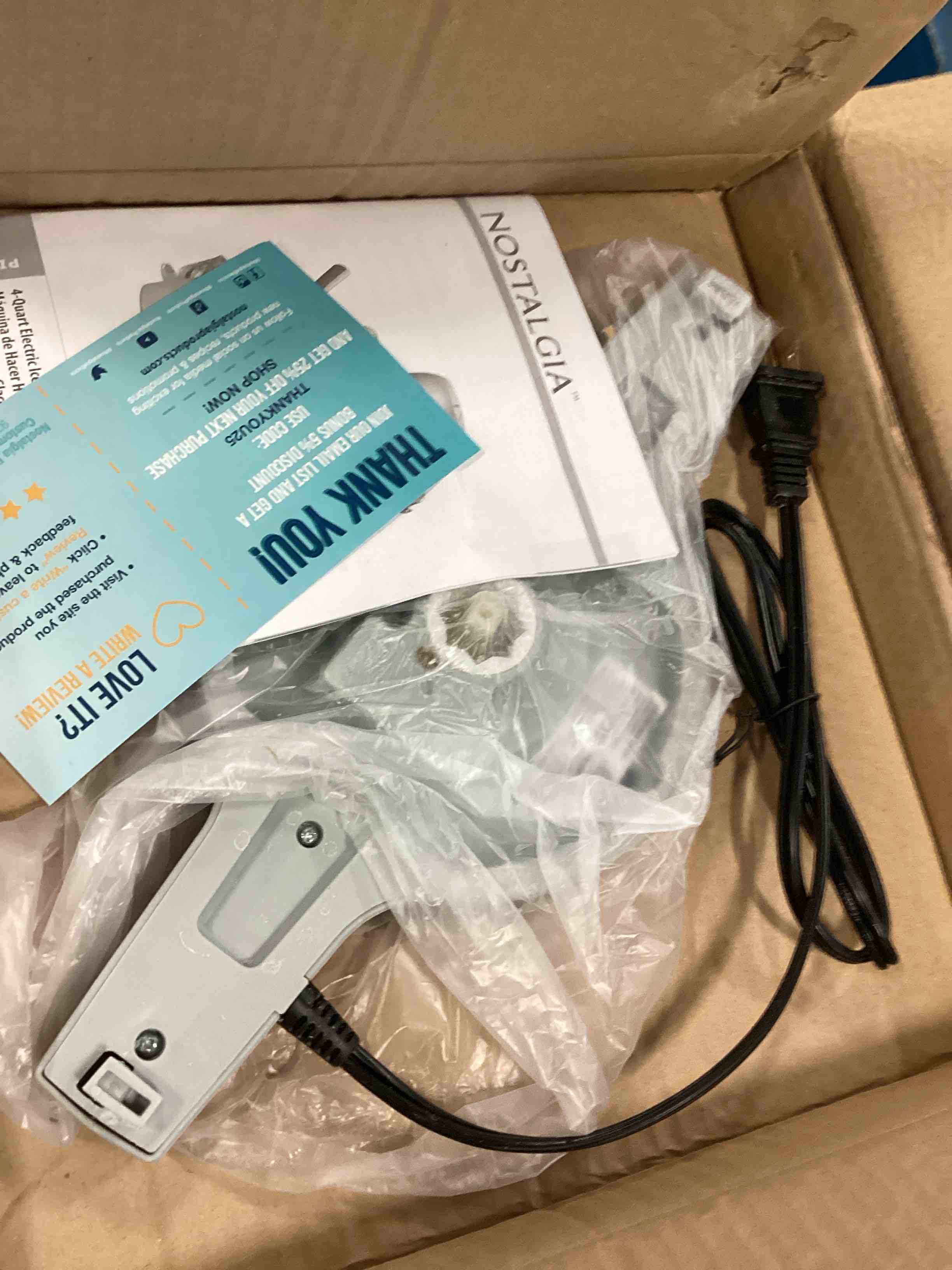 https://s3.amazonaws.com/lotting-images-prod/bidfta/BLU5701280_1715008160367.jpeg