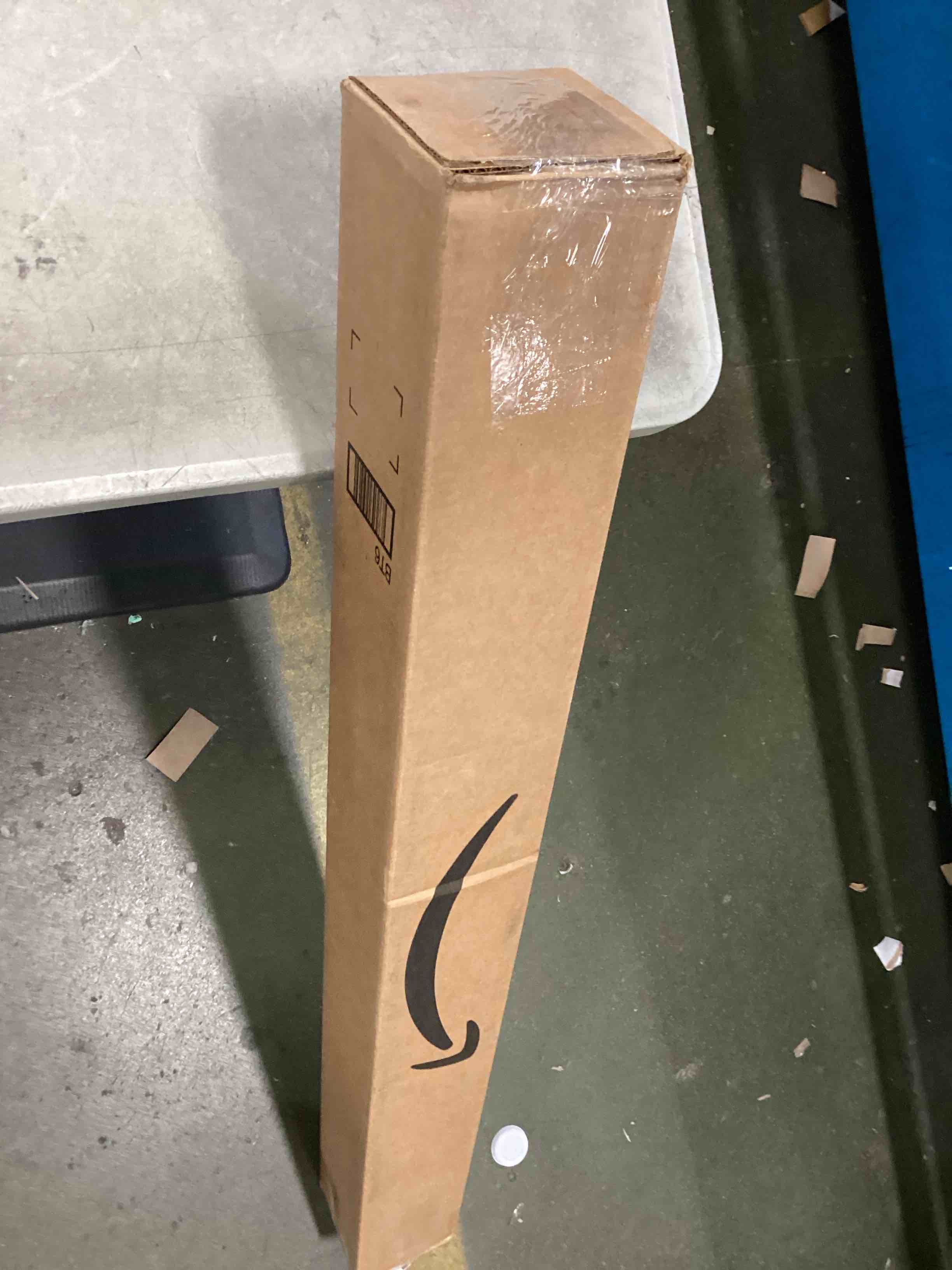 https://s3.amazonaws.com/lotting-images-prod/bidfta/BLU5701323_1715013512543.jpeg