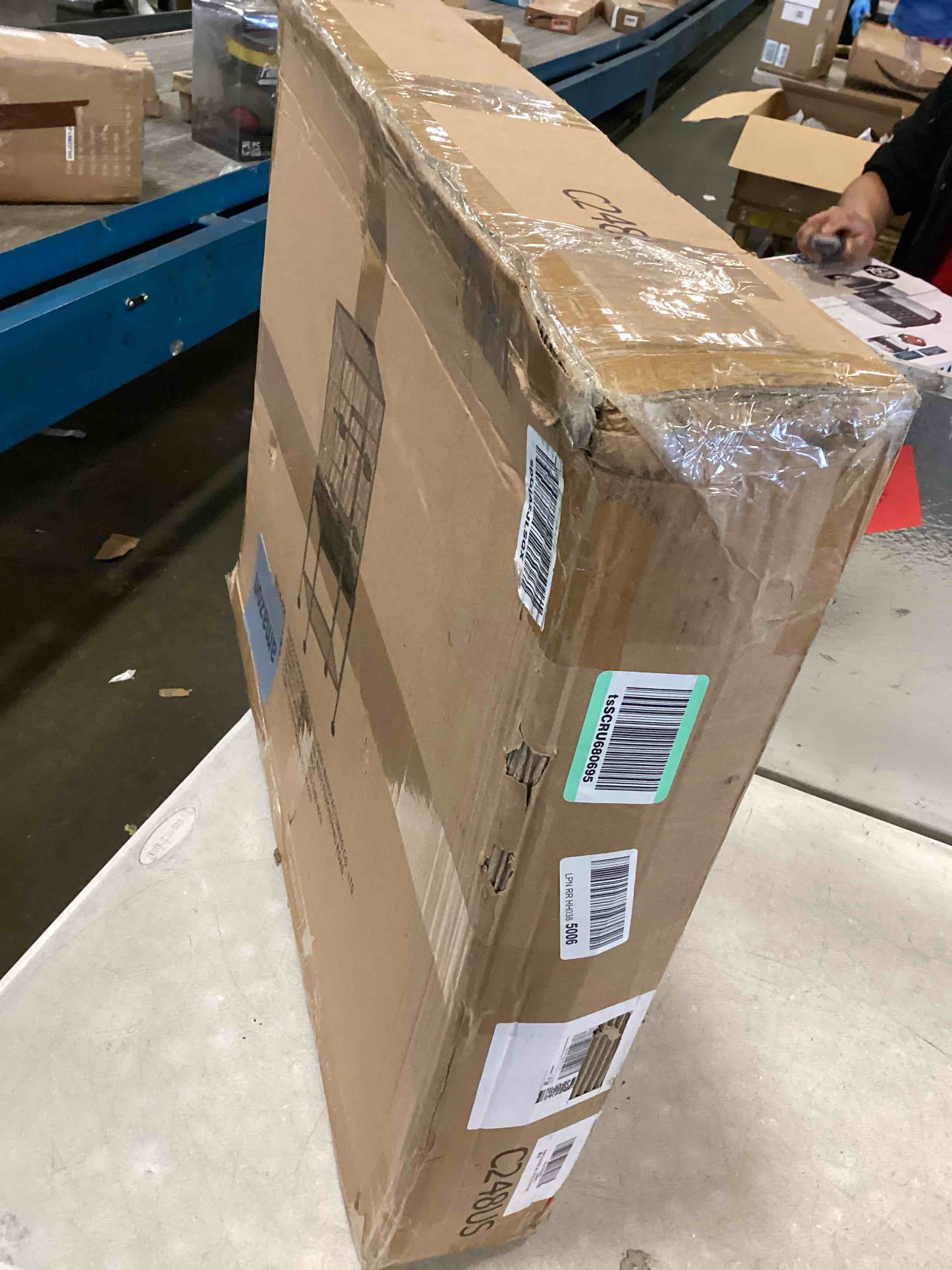 https://s3.amazonaws.com/lotting-images-prod/bidfta/BLU5701680_1715178806678.jpeg