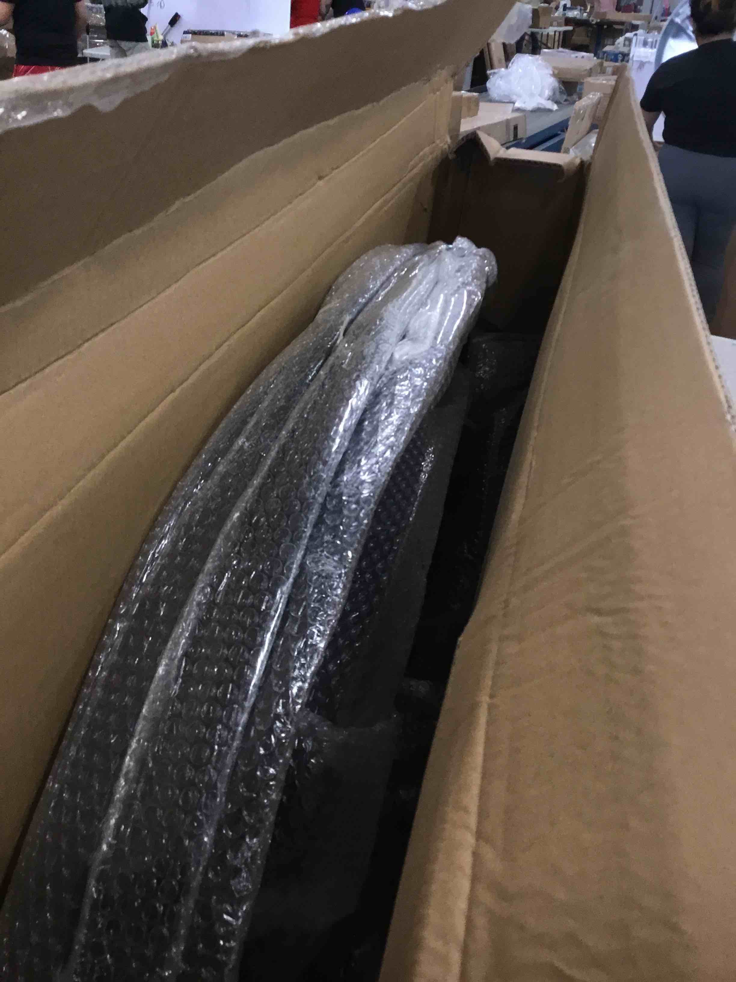 https://s3.amazonaws.com/lotting-images-prod/bidfta/BLU5701959_1714651926894.jpeg