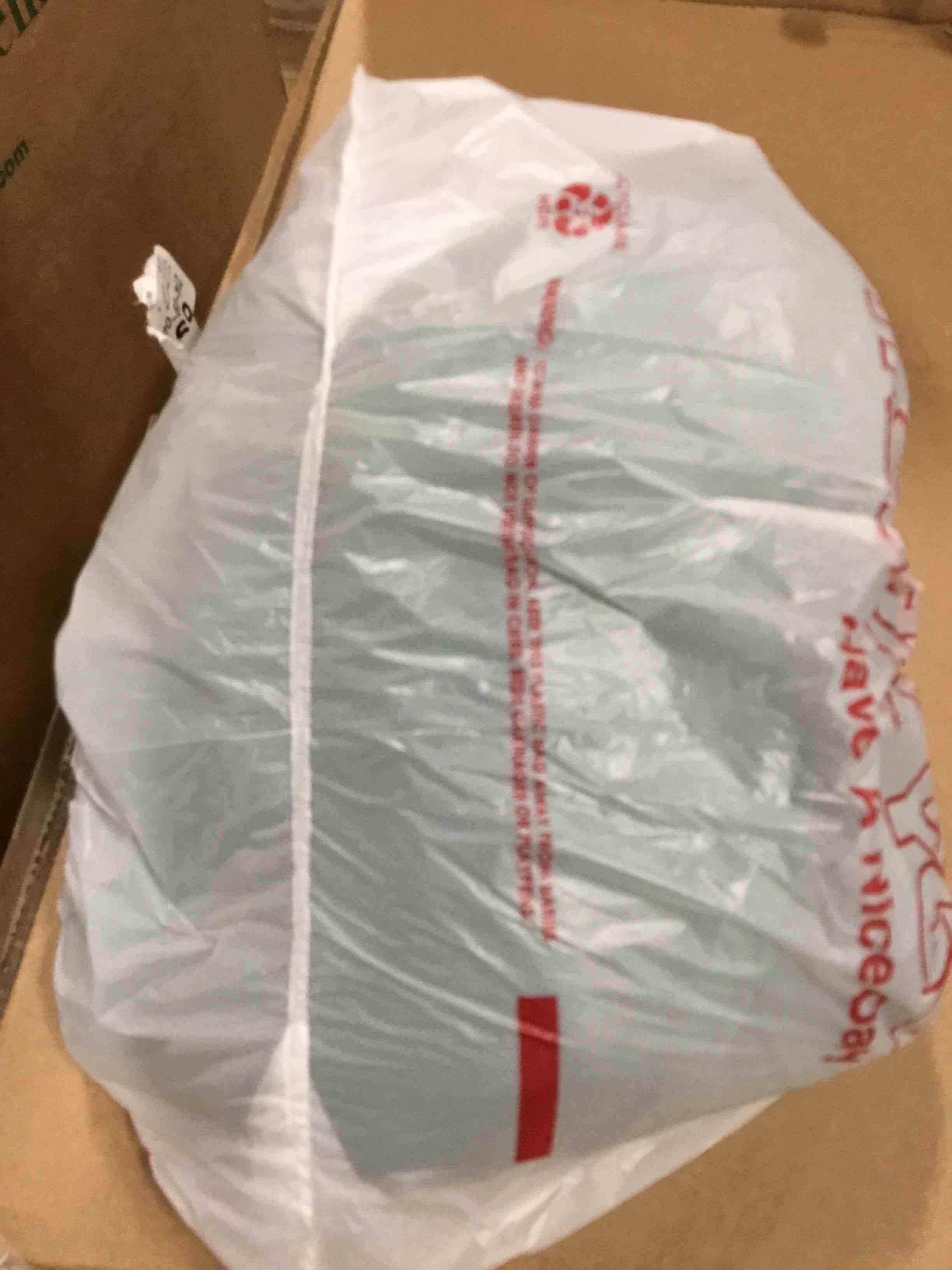 https://s3.amazonaws.com/lotting-images-prod/bidfta/BLU5702529_1714766119031.jpeg