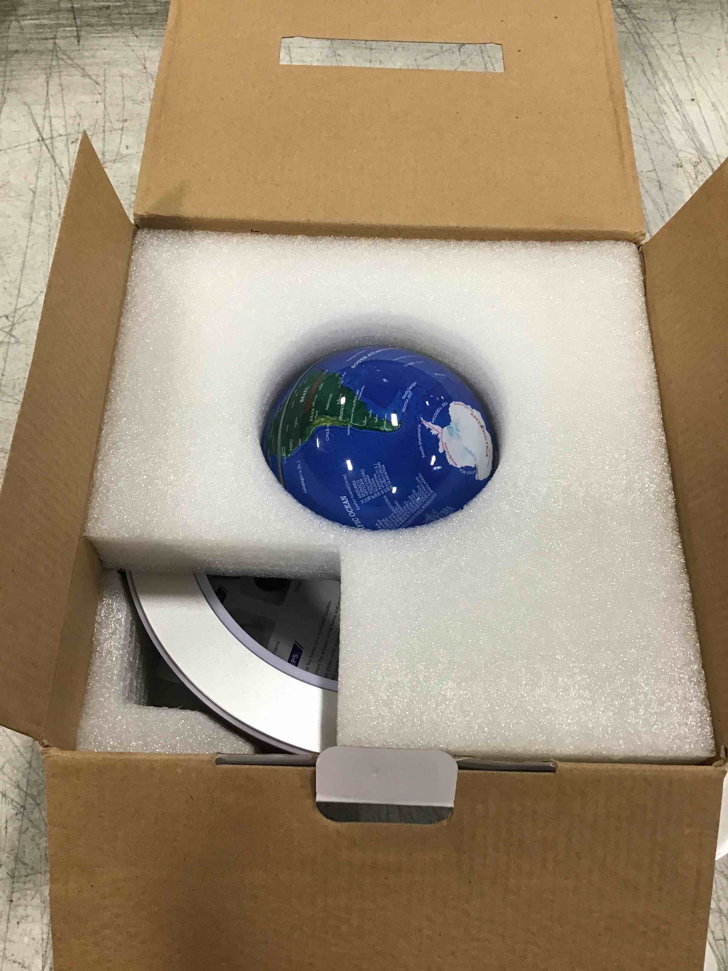 https://s3.amazonaws.com/lotting-images-prod/bidfta/BLU5702859_1714835874186.jpeg