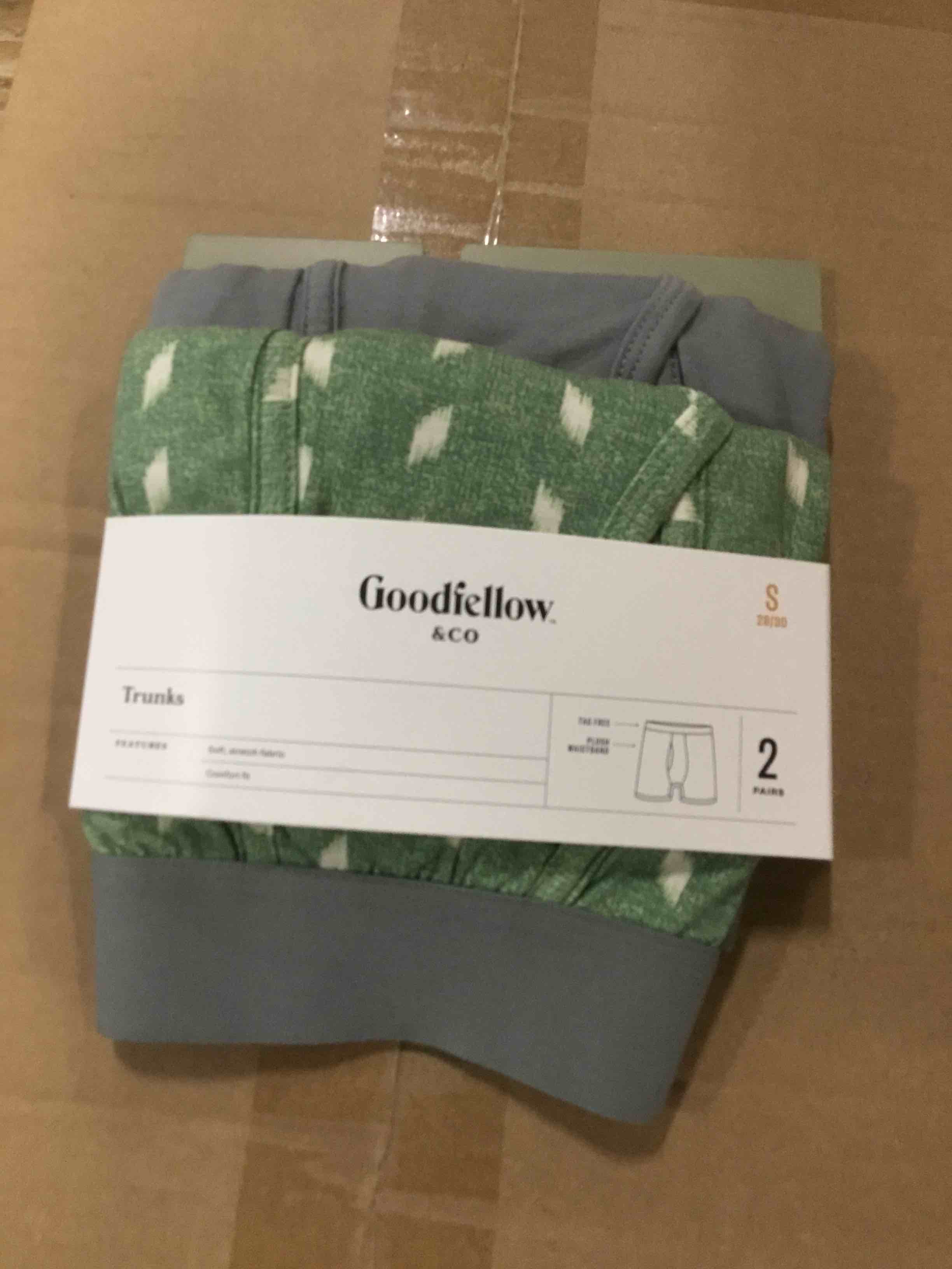 https://s3.amazonaws.com/lotting-images-prod/bidfta/BLU5702963_1714996920418.jpeg
