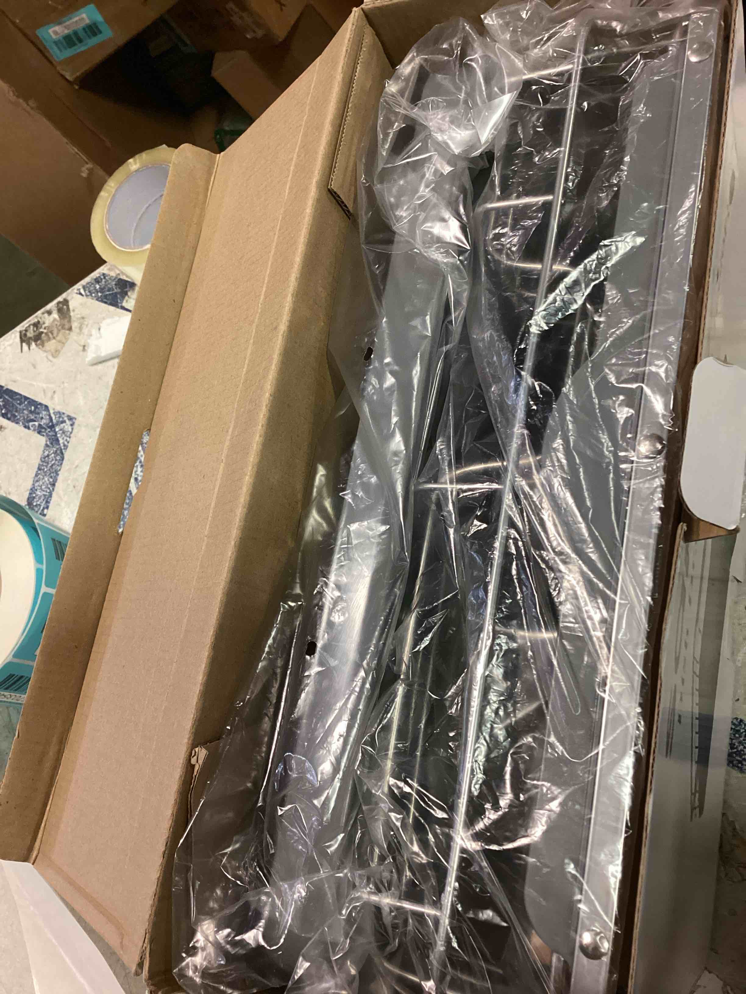 https://s3.amazonaws.com/lotting-images-prod/bidfta/BLU5703532_1714746340814.jpeg