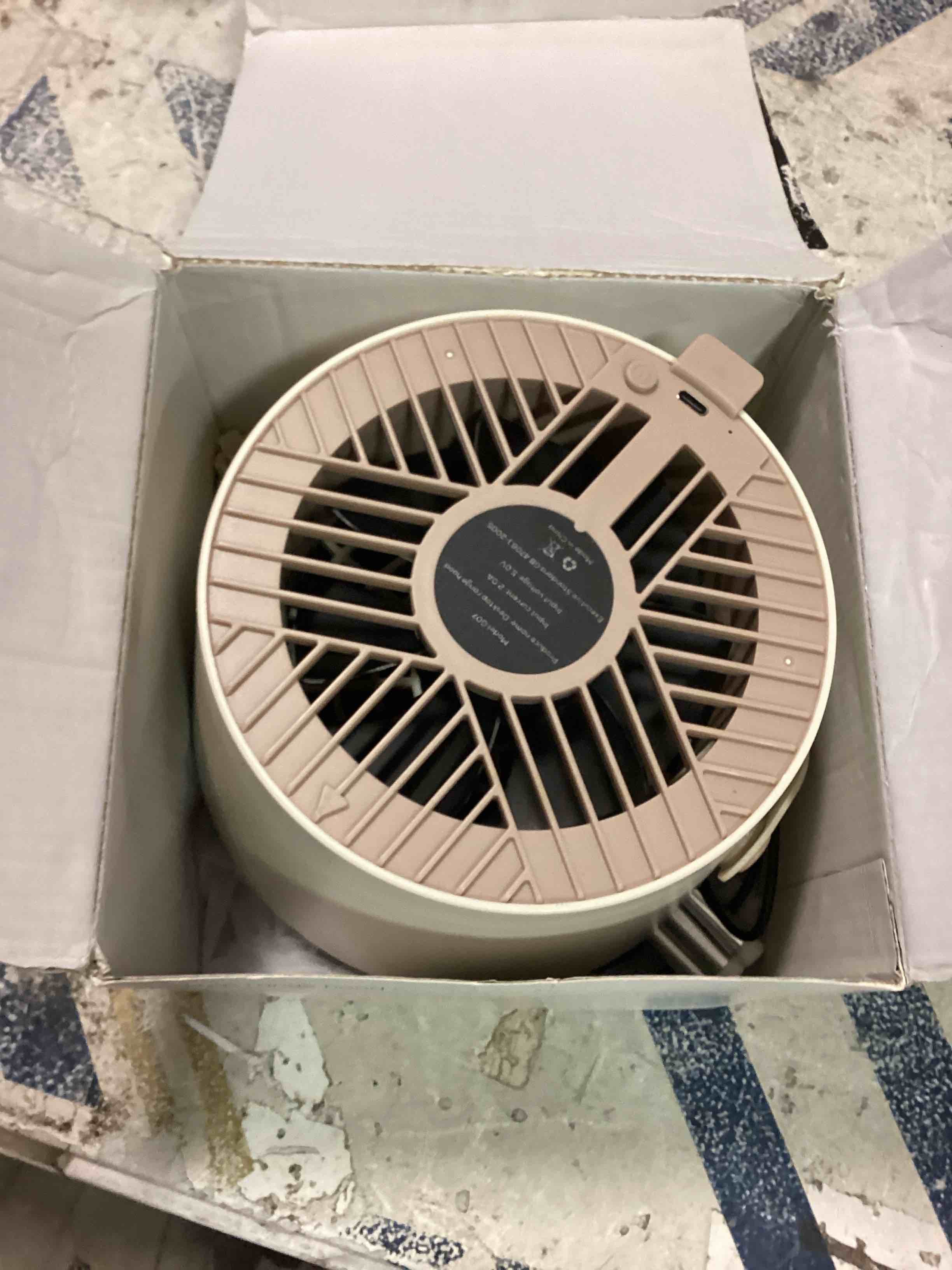 https://s3.amazonaws.com/lotting-images-prod/bidfta/BLU5703534_1714746599167.jpeg