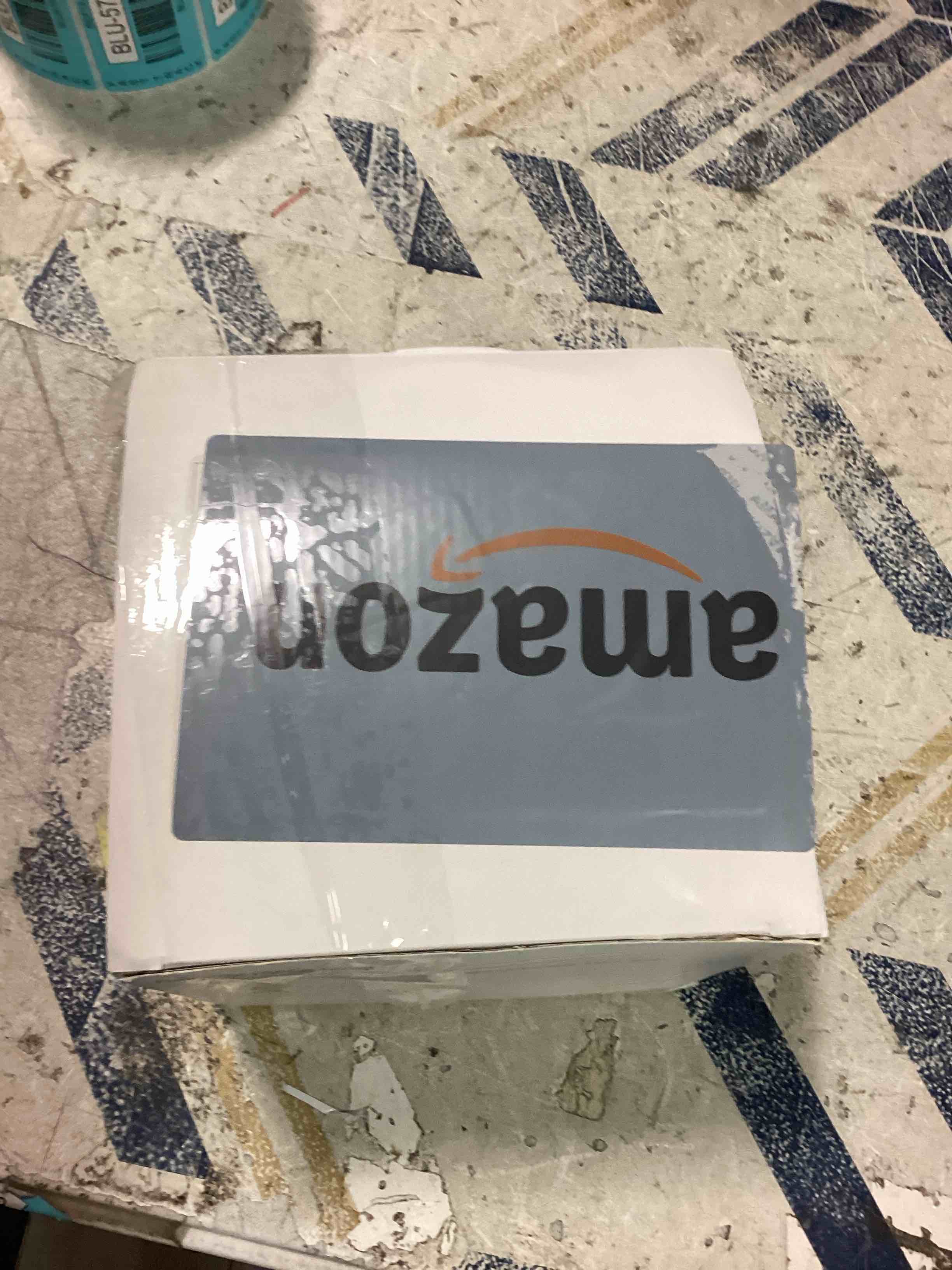 https://s3.amazonaws.com/lotting-images-prod/bidfta/BLU5703534_1714746615644.jpeg