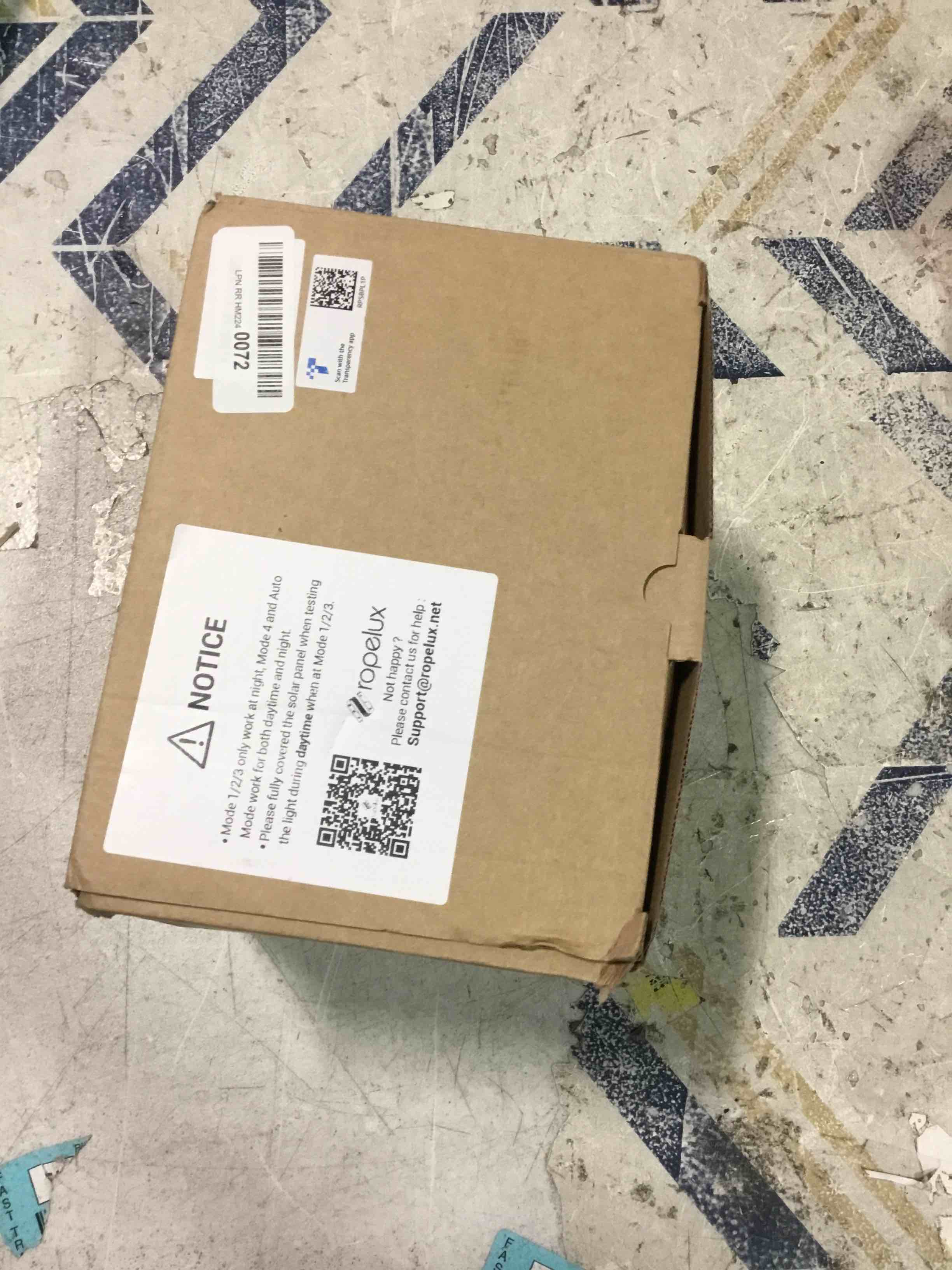 https://s3.amazonaws.com/lotting-images-prod/bidfta/BLU5703972_1715005380893.jpeg