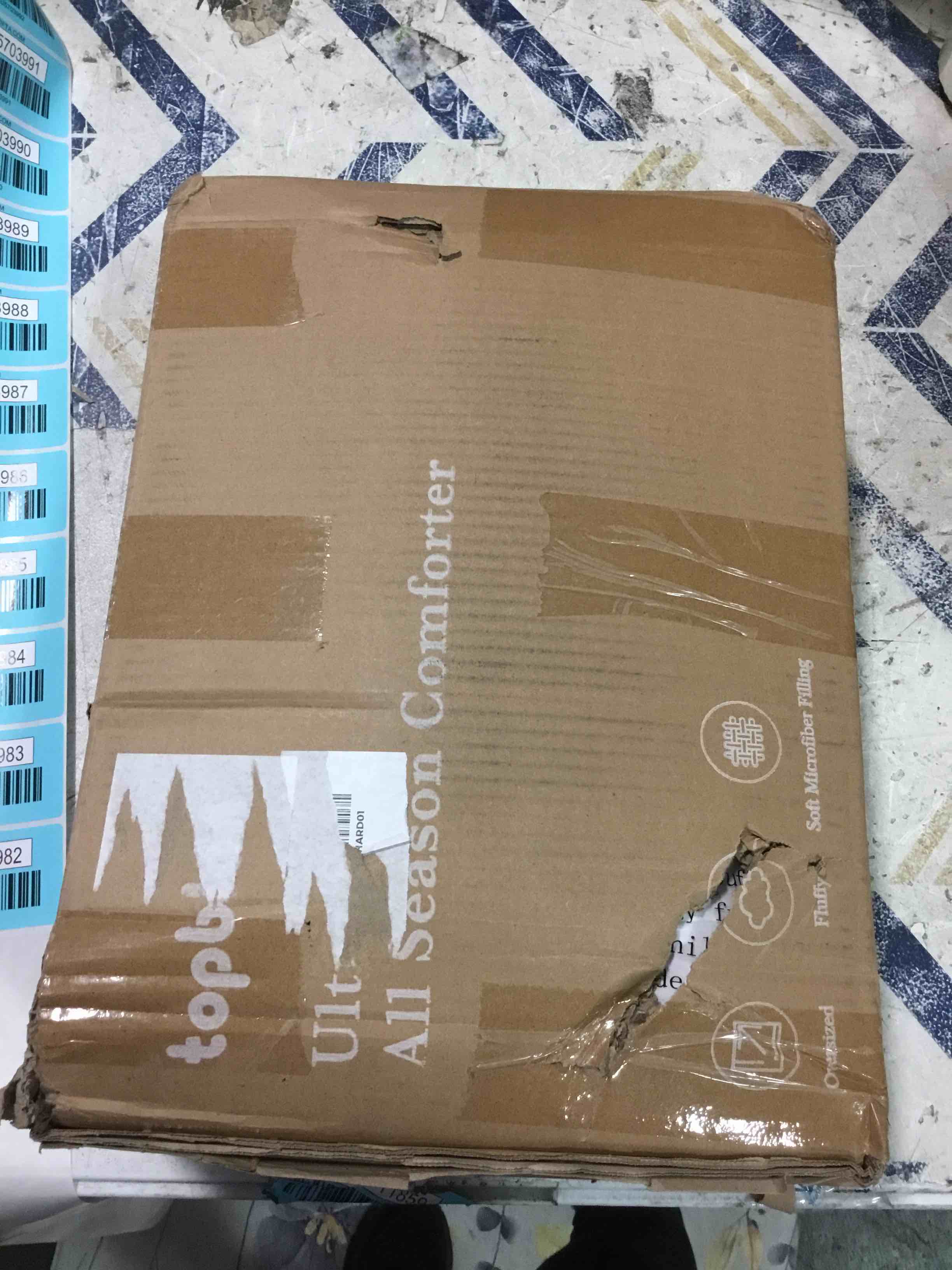 https://s3.amazonaws.com/lotting-images-prod/bidfta/BLU5703982_1715006125685.jpeg