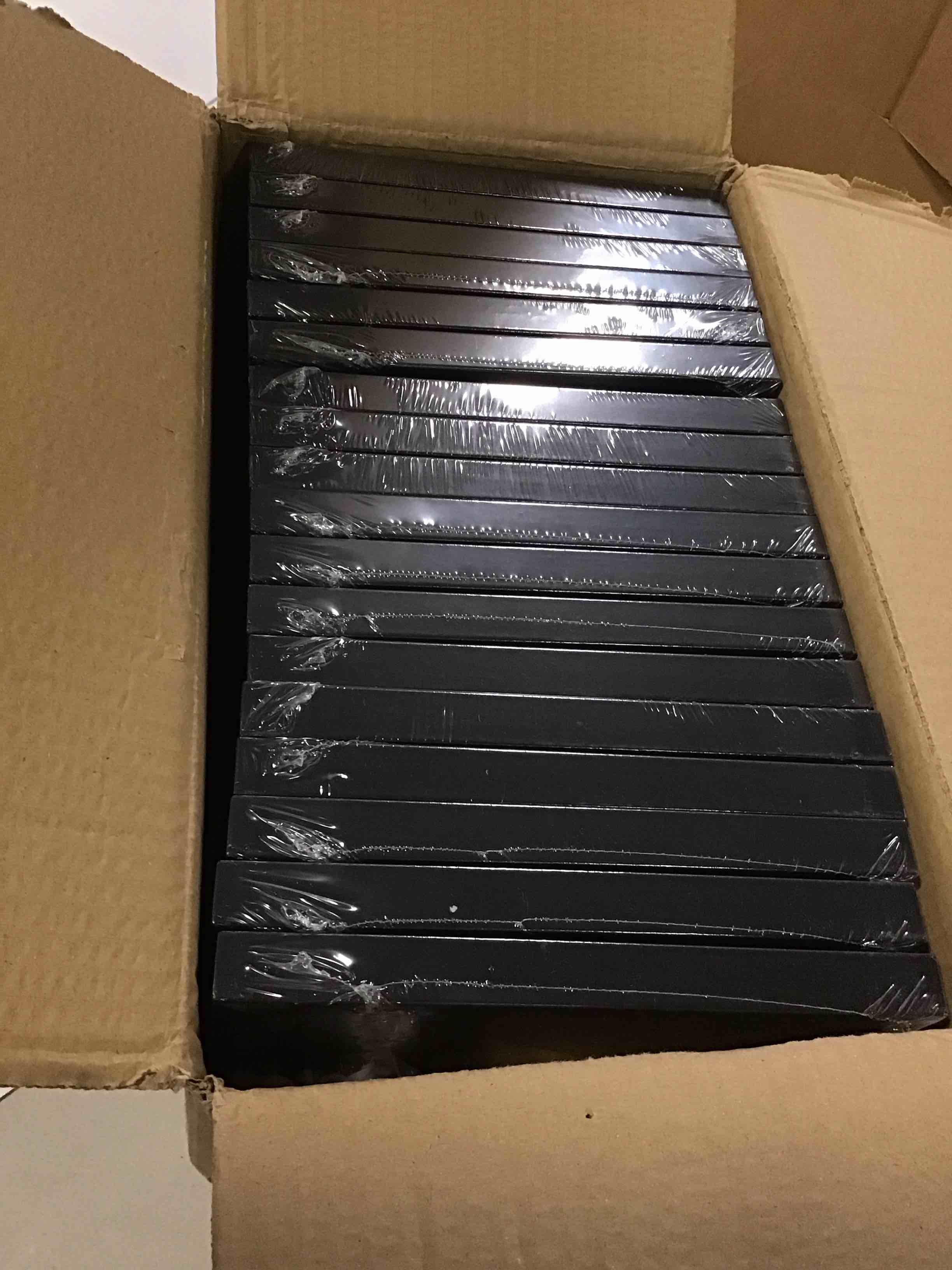 https://s3.amazonaws.com/lotting-images-prod/bidfta/BLU5705112_1715172500172.jpeg