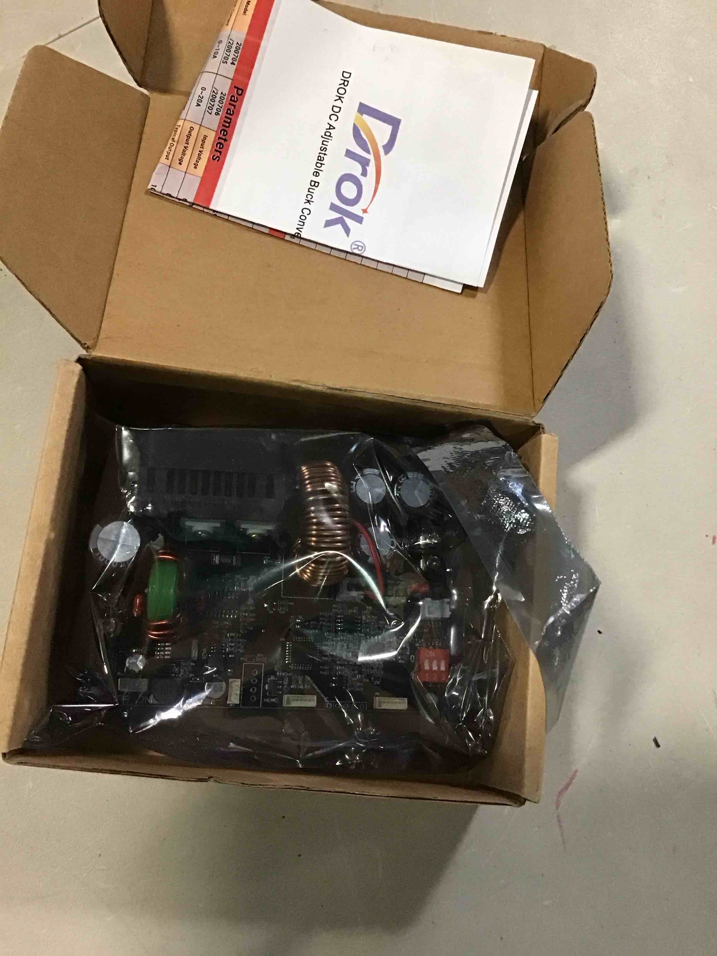 https://s3.amazonaws.com/lotting-images-prod/bidfta/BLU5705238_1715197522705.jpeg