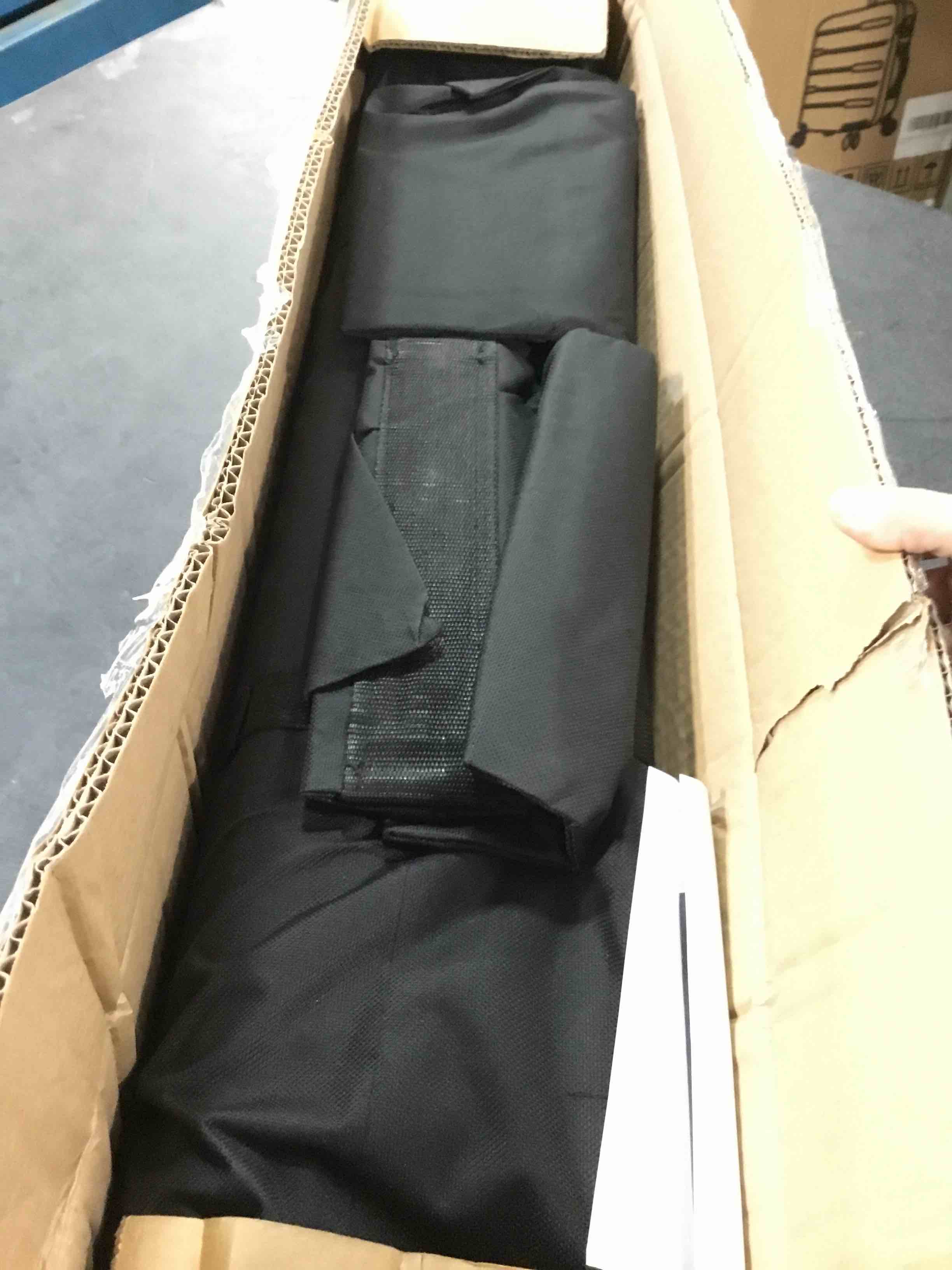 https://s3.amazonaws.com/lotting-images-prod/bidfta/BLU5705301_1715426500312.jpeg