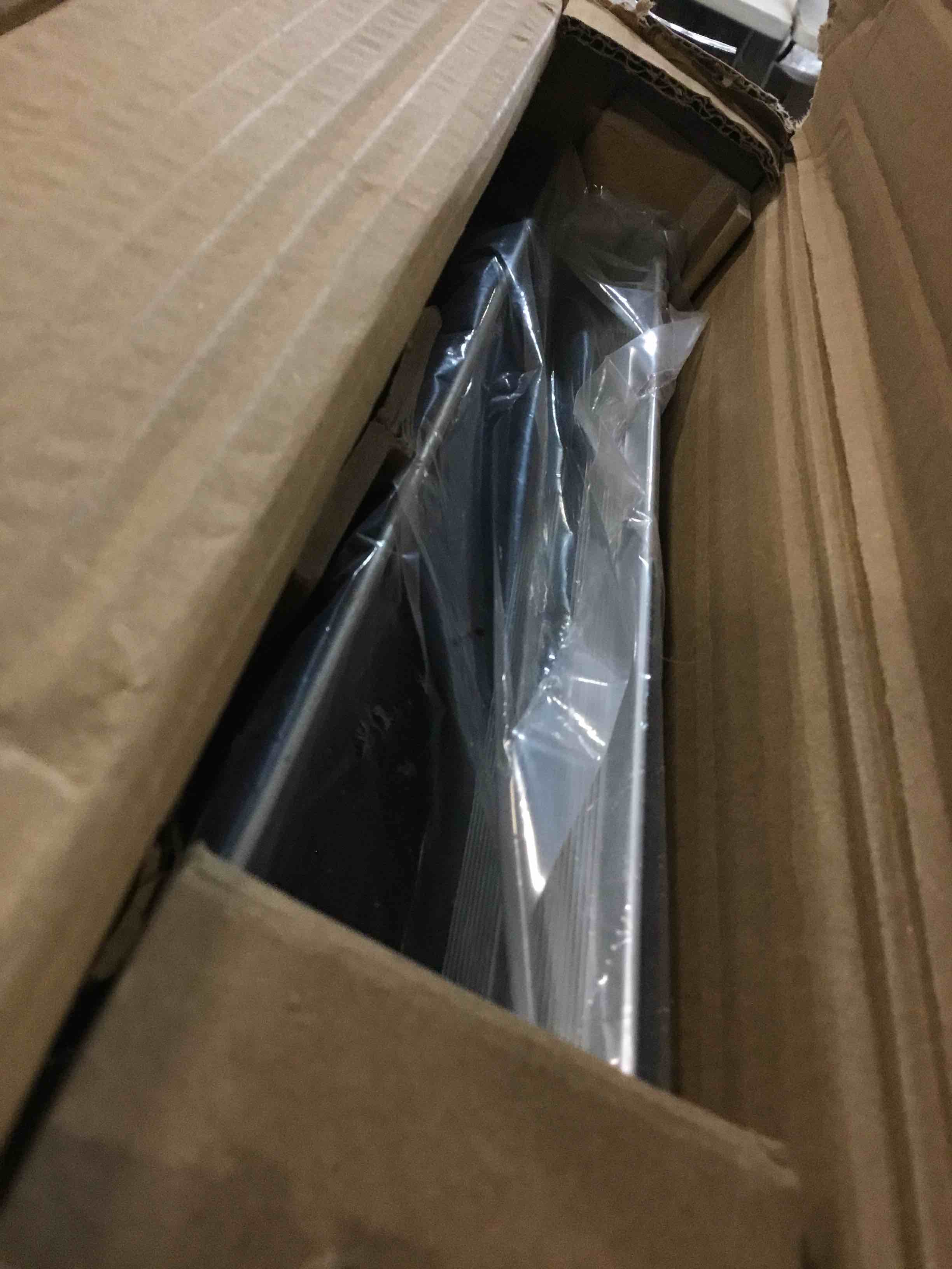 https://s3.amazonaws.com/lotting-images-prod/bidfta/BLU5705397_1715435659720.jpeg
