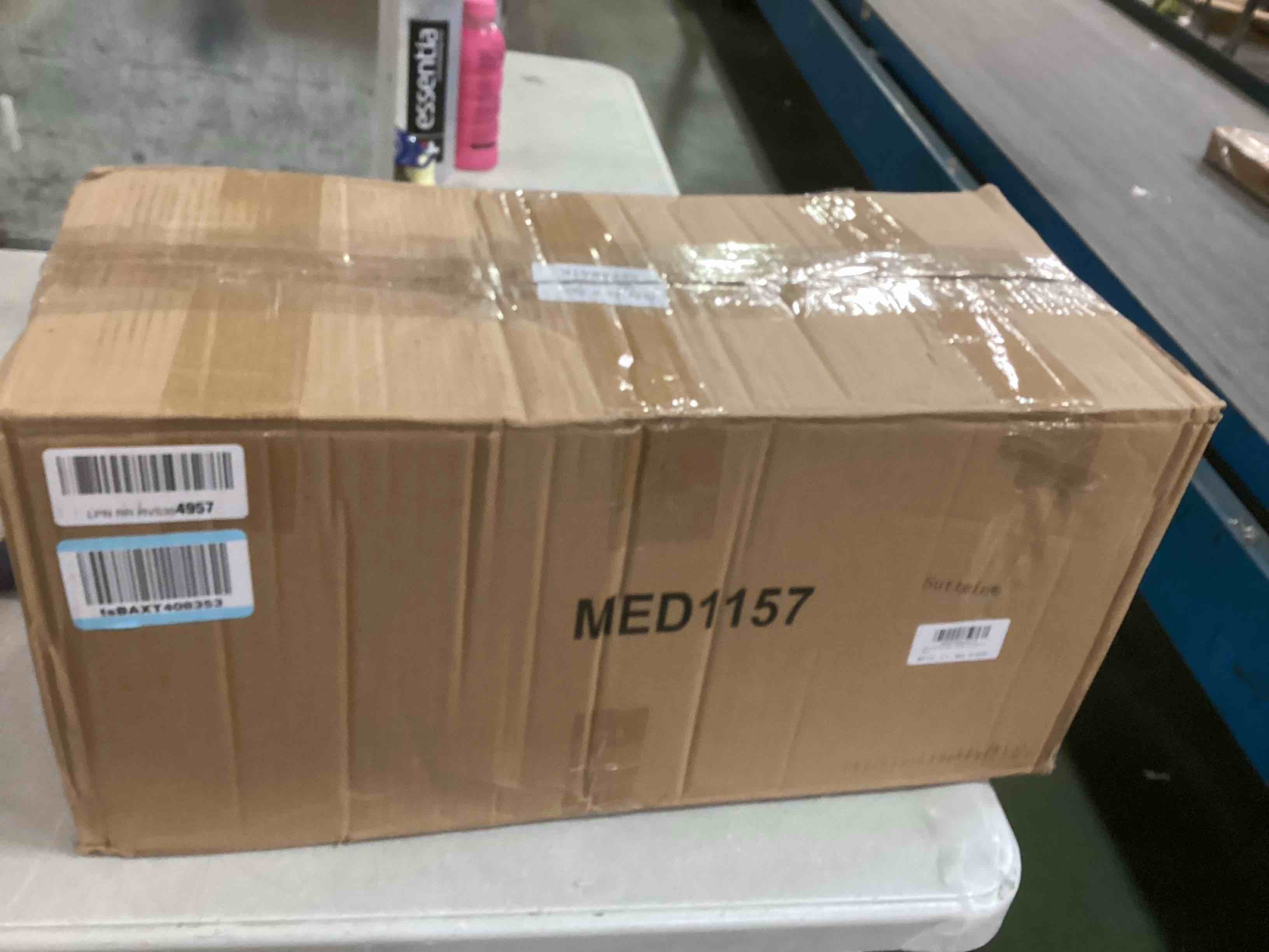 https://s3.amazonaws.com/lotting-images-prod/bidfta/BLU5705478_1715598309682.jpeg