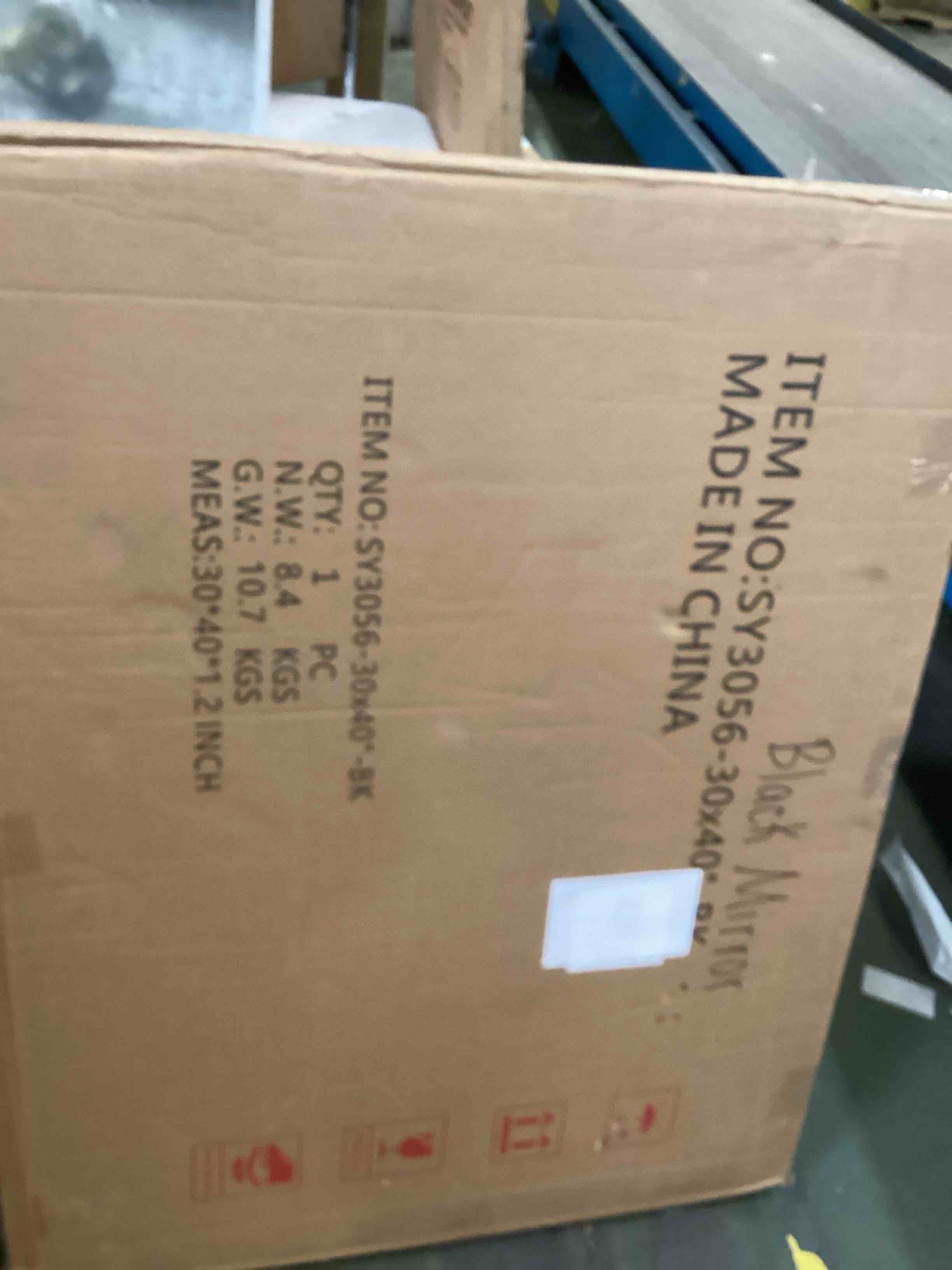 https://s3.amazonaws.com/lotting-images-prod/bidfta/BLU5705647_1715616541369.jpeg