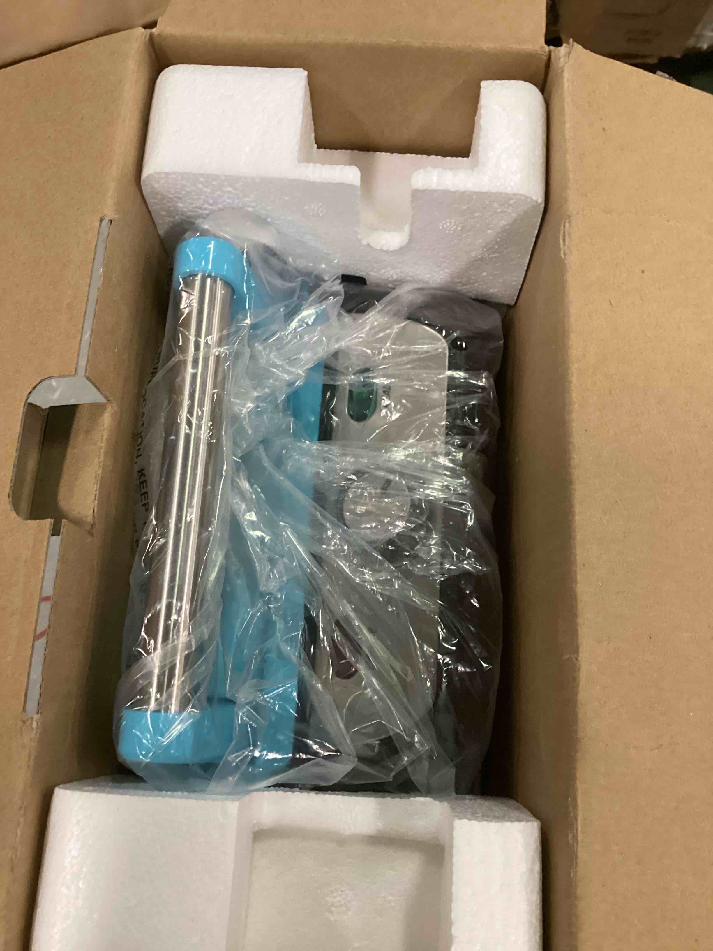 https://s3.amazonaws.com/lotting-images-prod/bidfta/BLU5707465_1715277257027.jpeg
