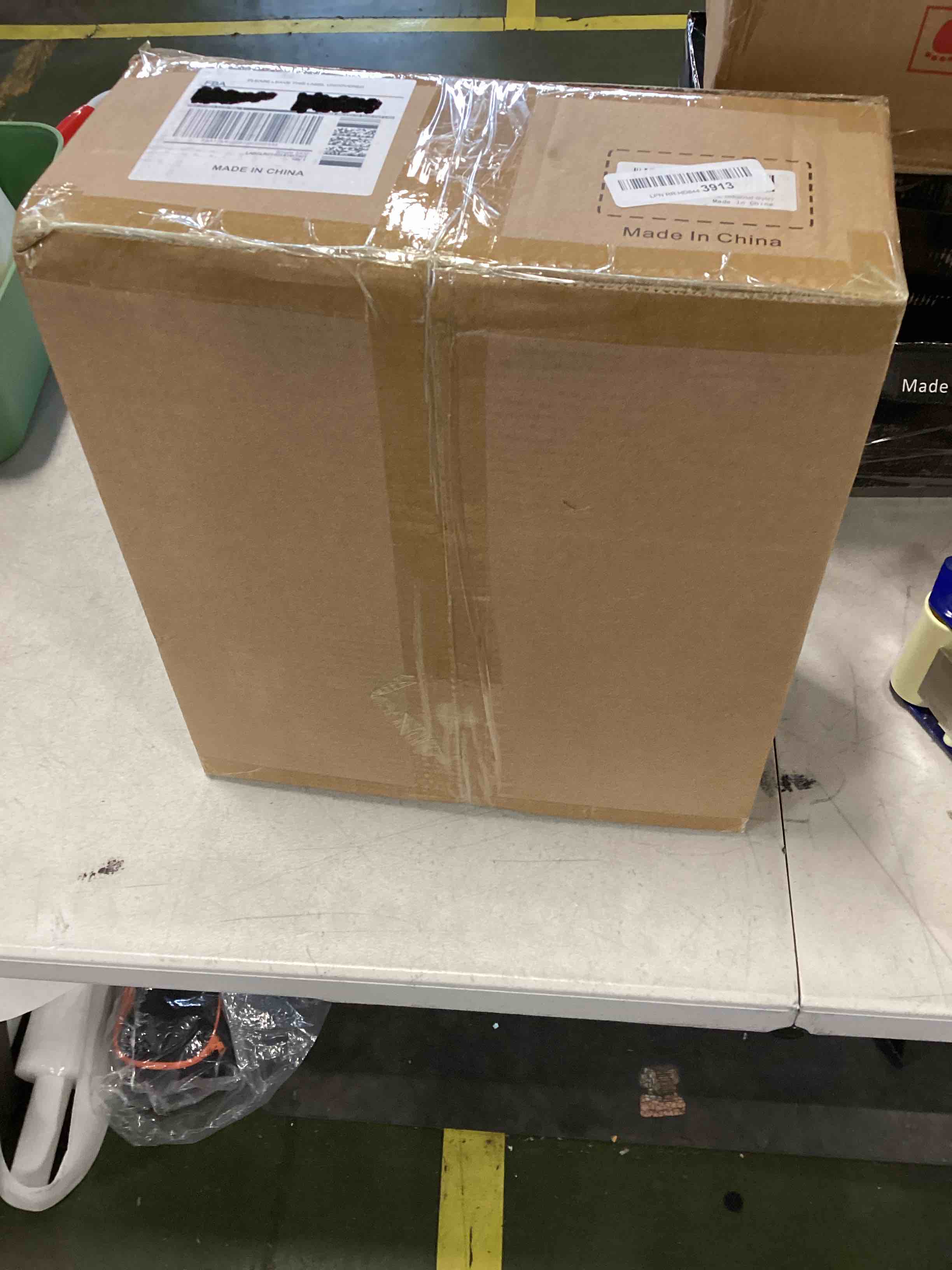 https://s3.amazonaws.com/lotting-images-prod/bidfta/BLU5708235_1715026226648.jpeg