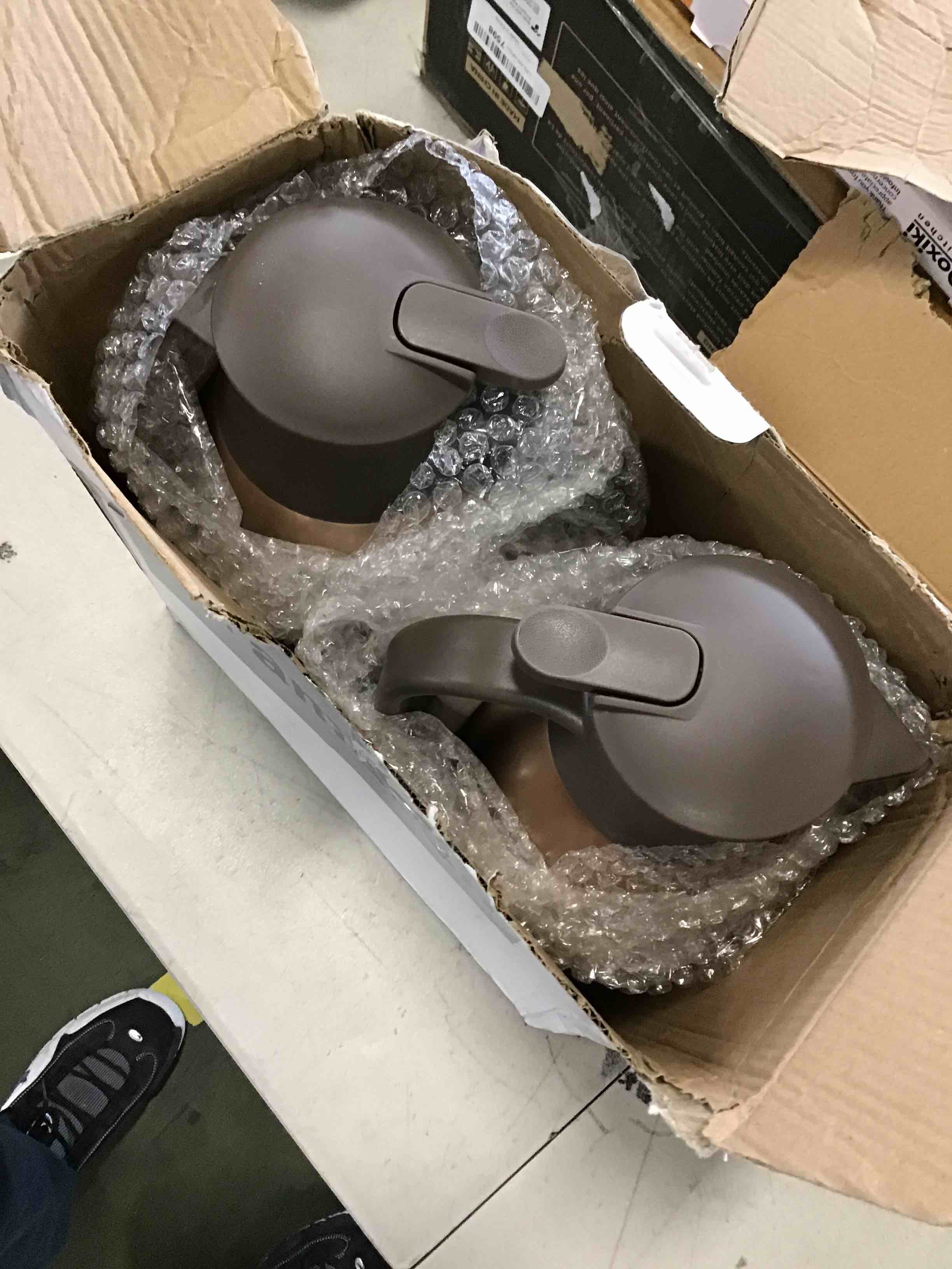 https://s3.amazonaws.com/lotting-images-prod/bidfta/BLU5708282_1715086737218.jpeg