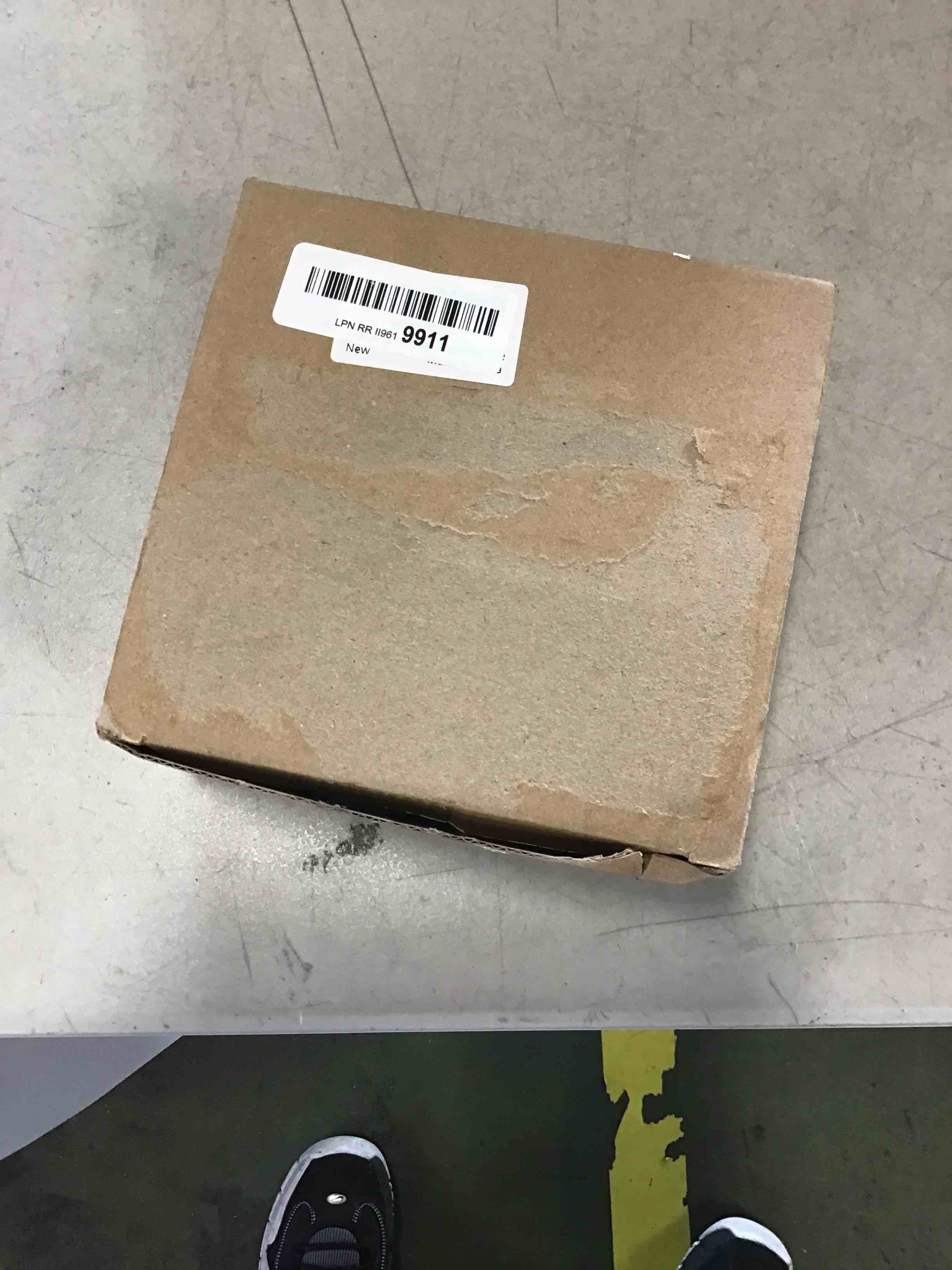 https://s3.amazonaws.com/lotting-images-prod/bidfta/BLU5708599_1715172882350.jpeg