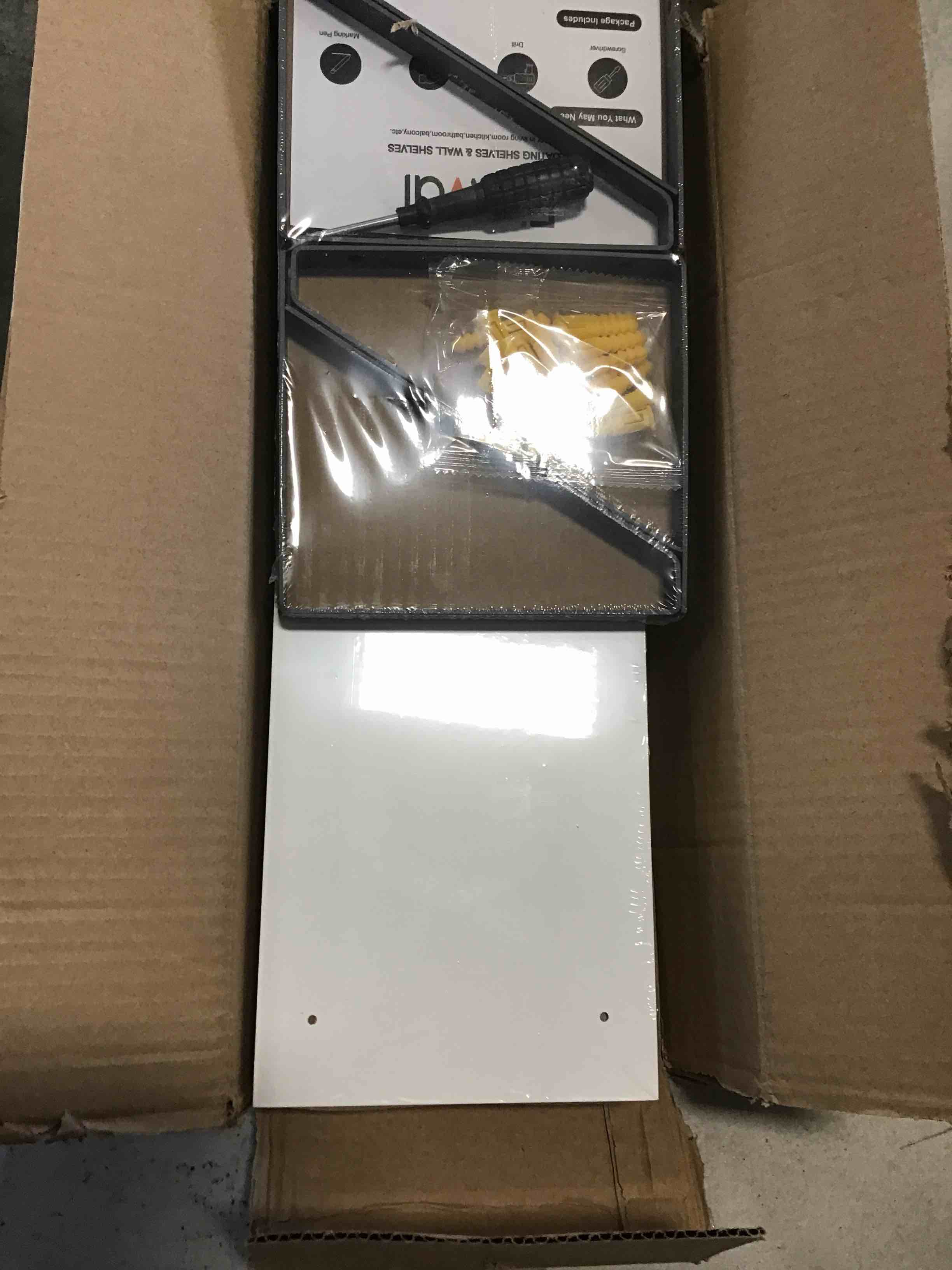 https://s3.amazonaws.com/lotting-images-prod/bidfta/BLU5708618_1715174584257.jpeg