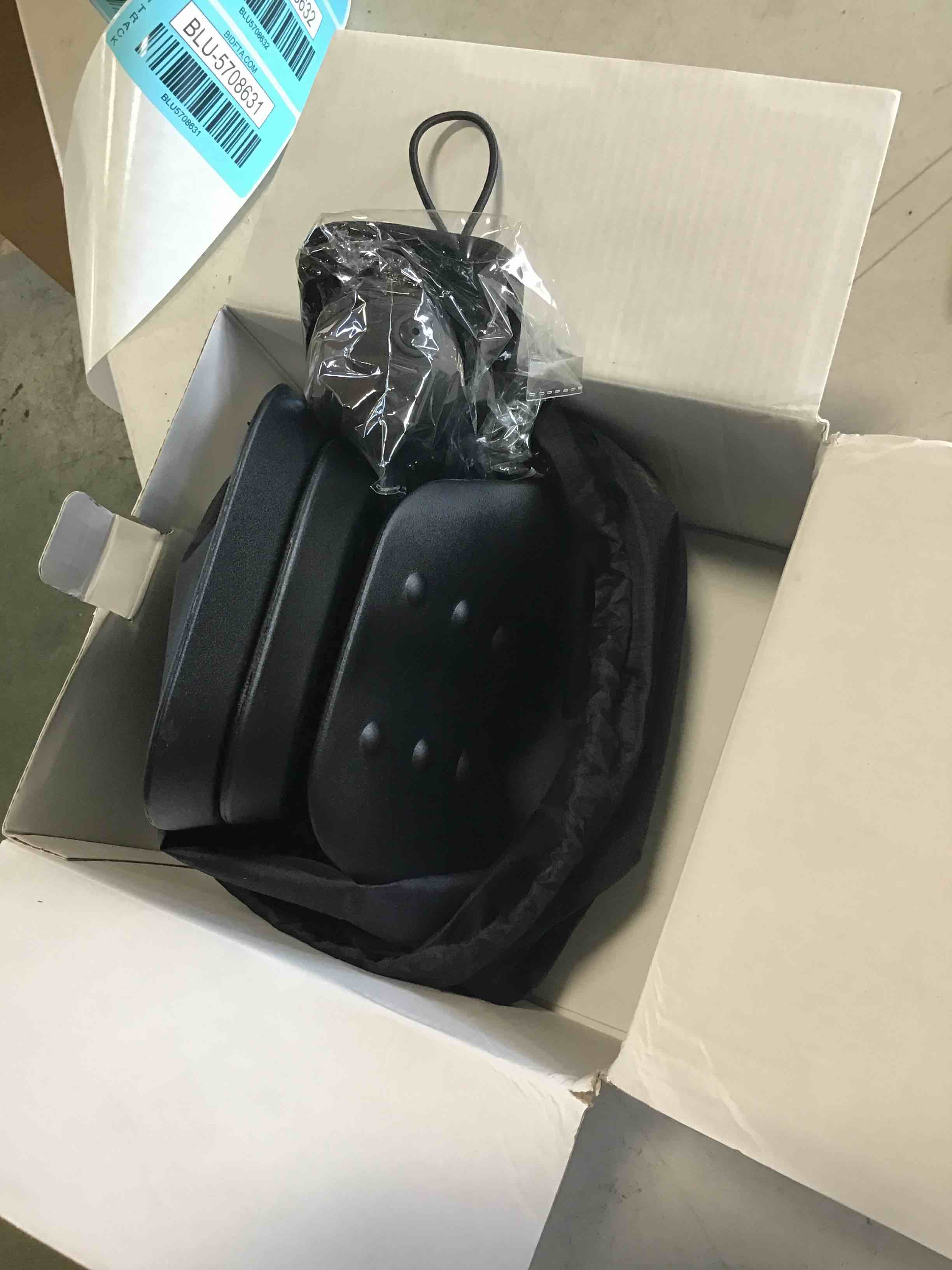 https://s3.amazonaws.com/lotting-images-prod/bidfta/BLU5708631_1715175335093.jpeg