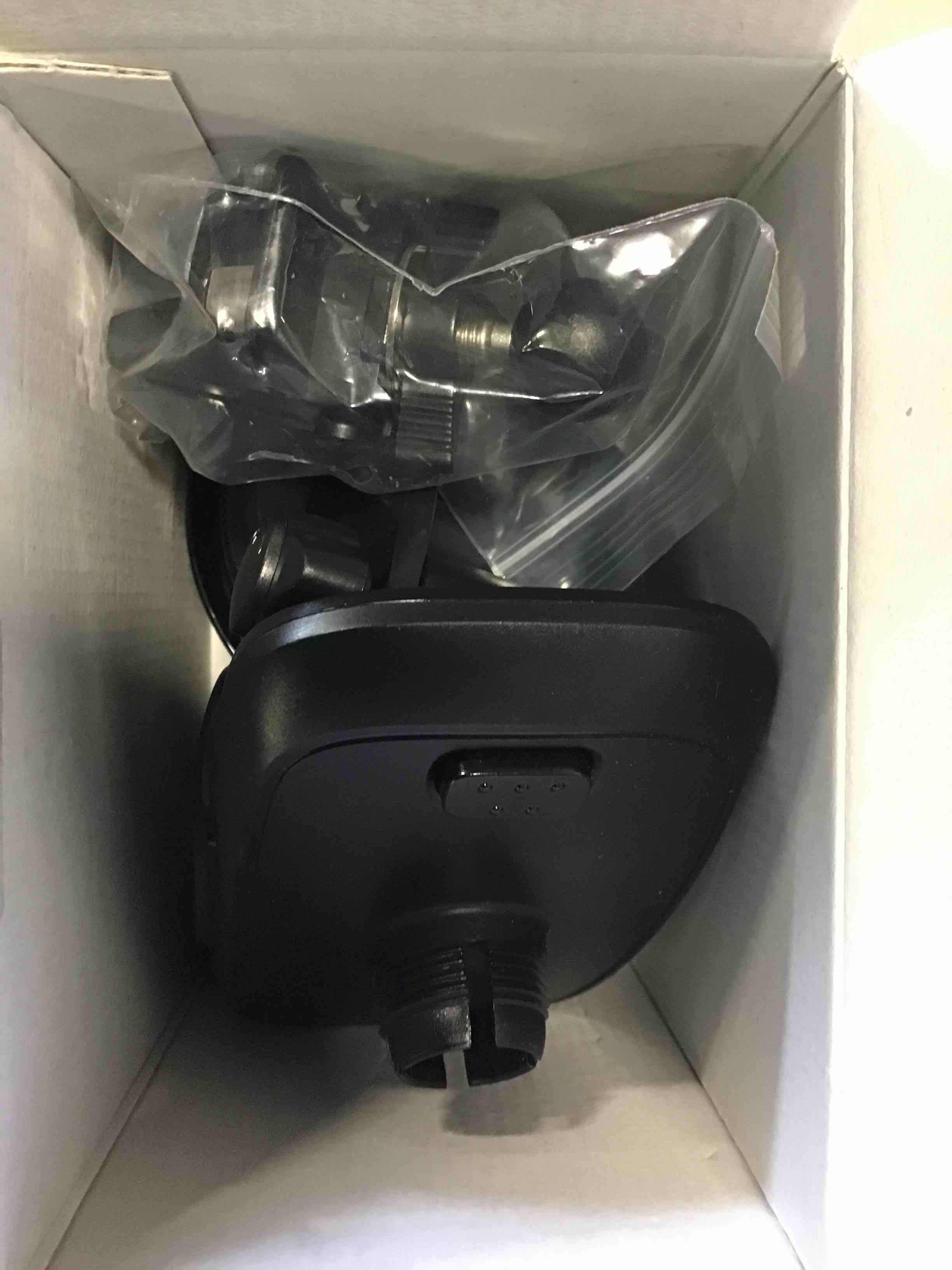 https://s3.amazonaws.com/lotting-images-prod/bidfta/BLU5708837_1715194613417.jpeg