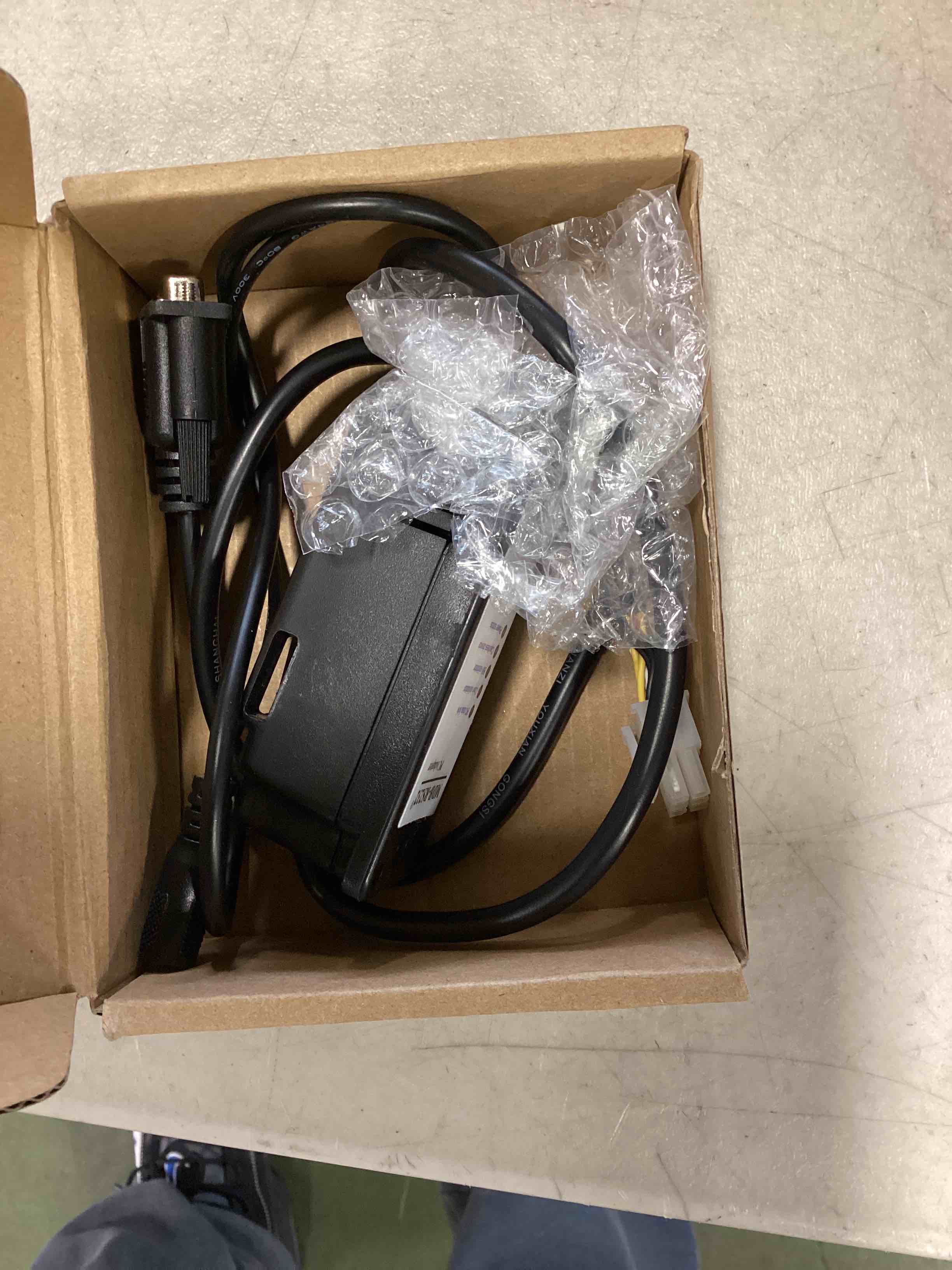 https://s3.amazonaws.com/lotting-images-prod/bidfta/BLU5709047_1715267655046.jpeg
