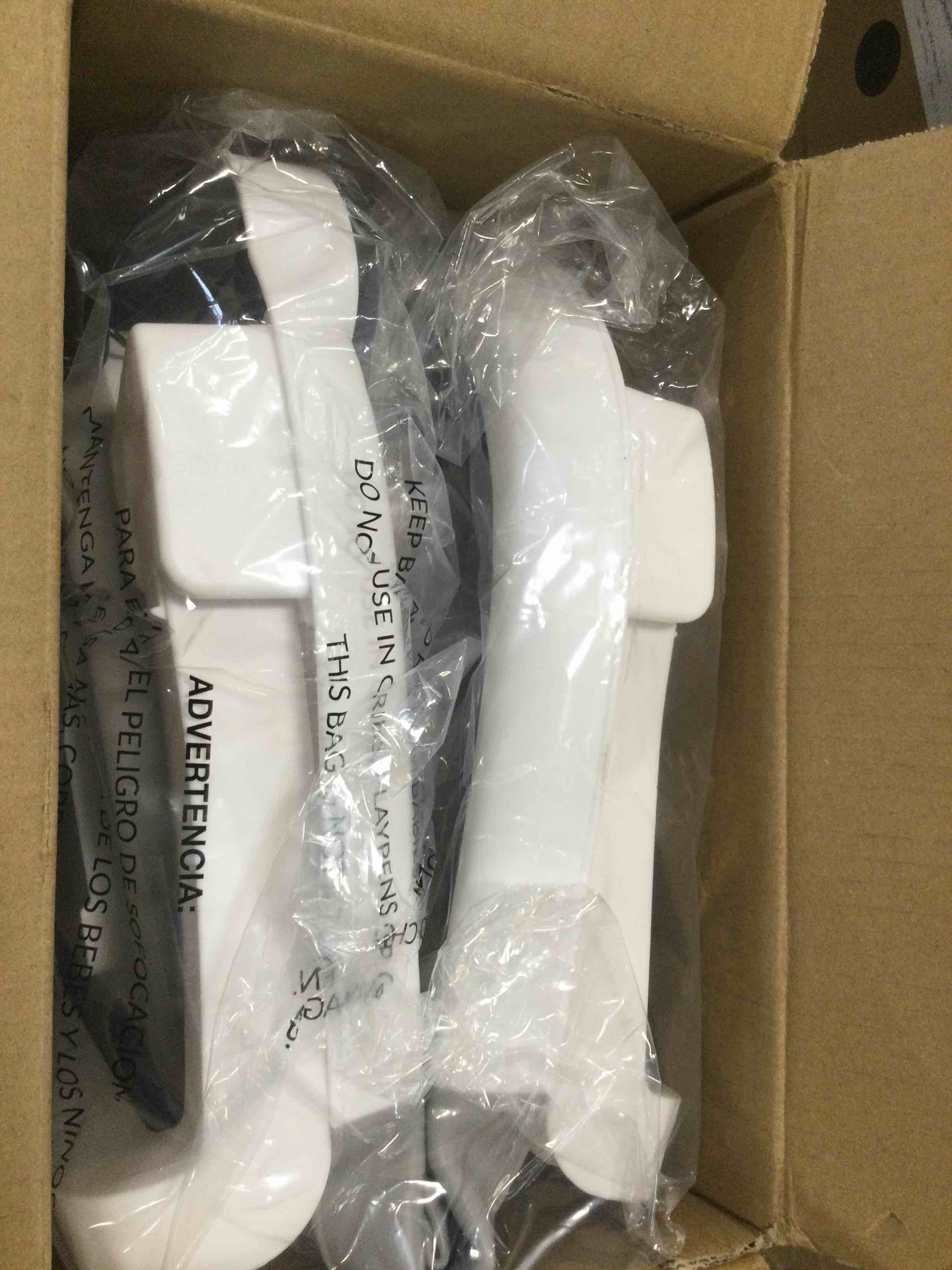 https://s3.amazonaws.com/lotting-images-prod/bidfta/BLU5709119_1715343669859.jpeg