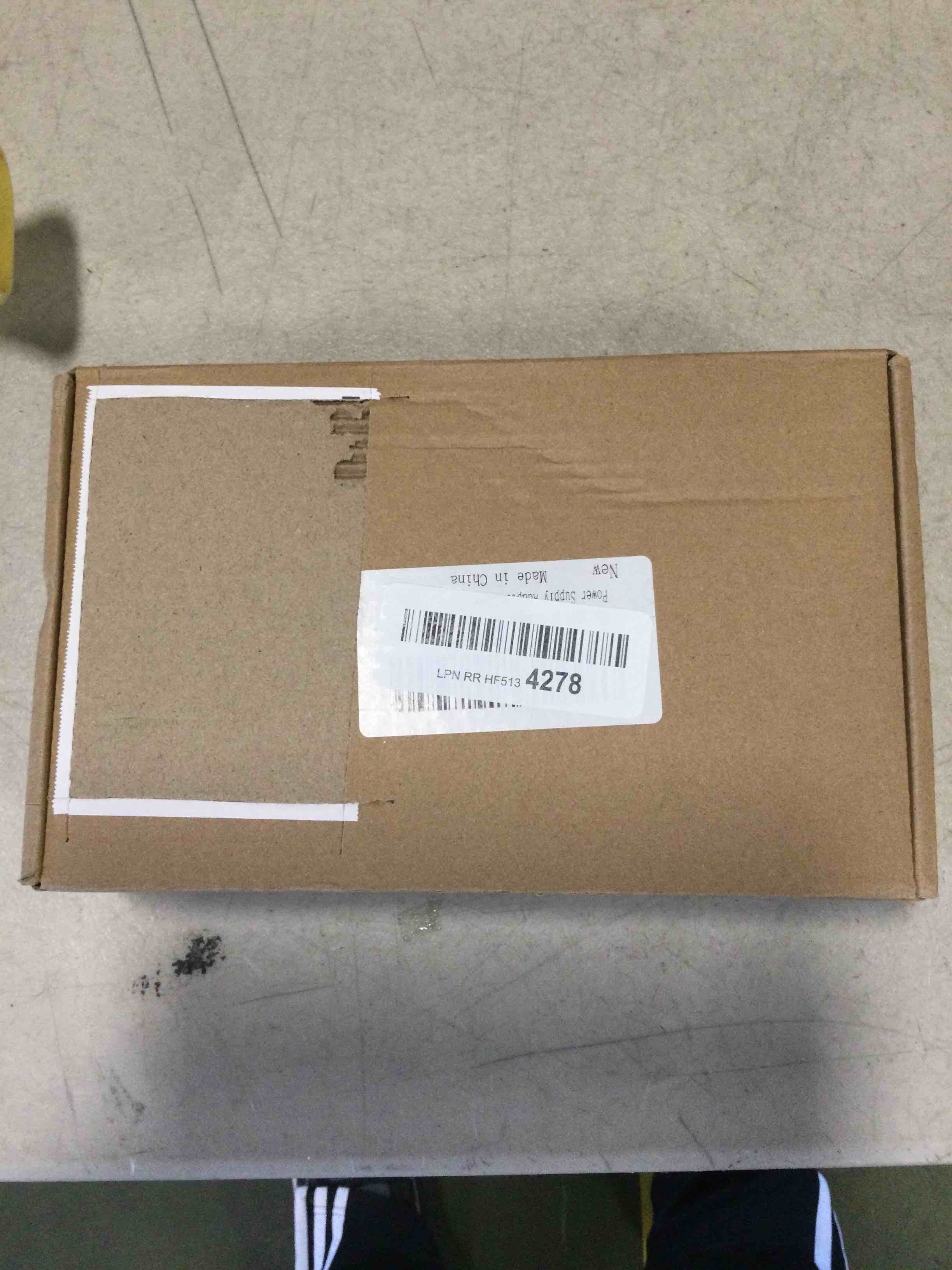 https://s3.amazonaws.com/lotting-images-prod/bidfta/BLU5709354_1715365681504.jpeg
