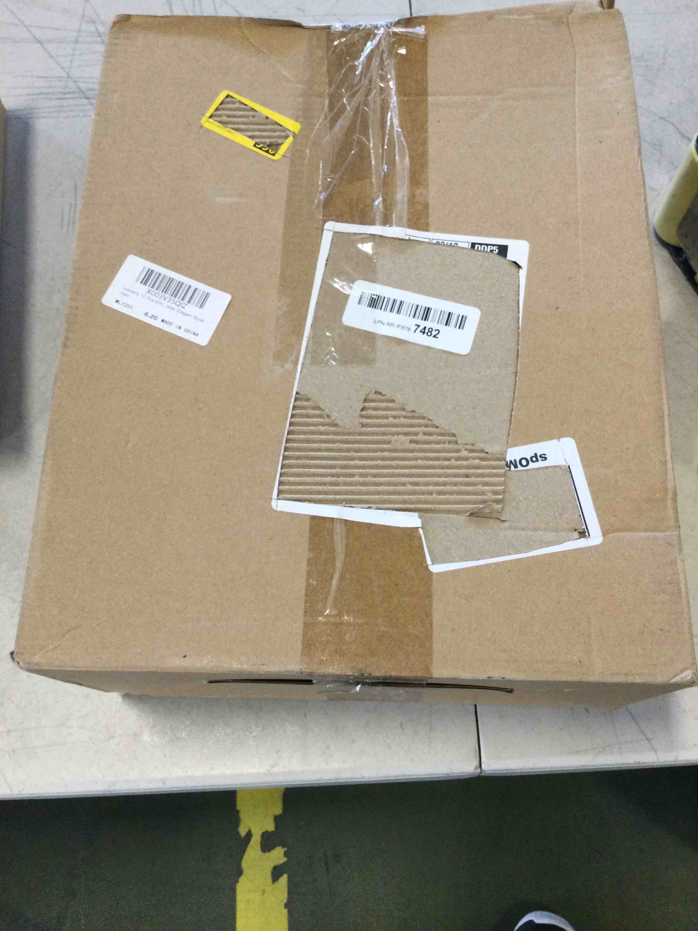 https://s3.amazonaws.com/lotting-images-prod/bidfta/BLU5709407_1715370817680.jpeg