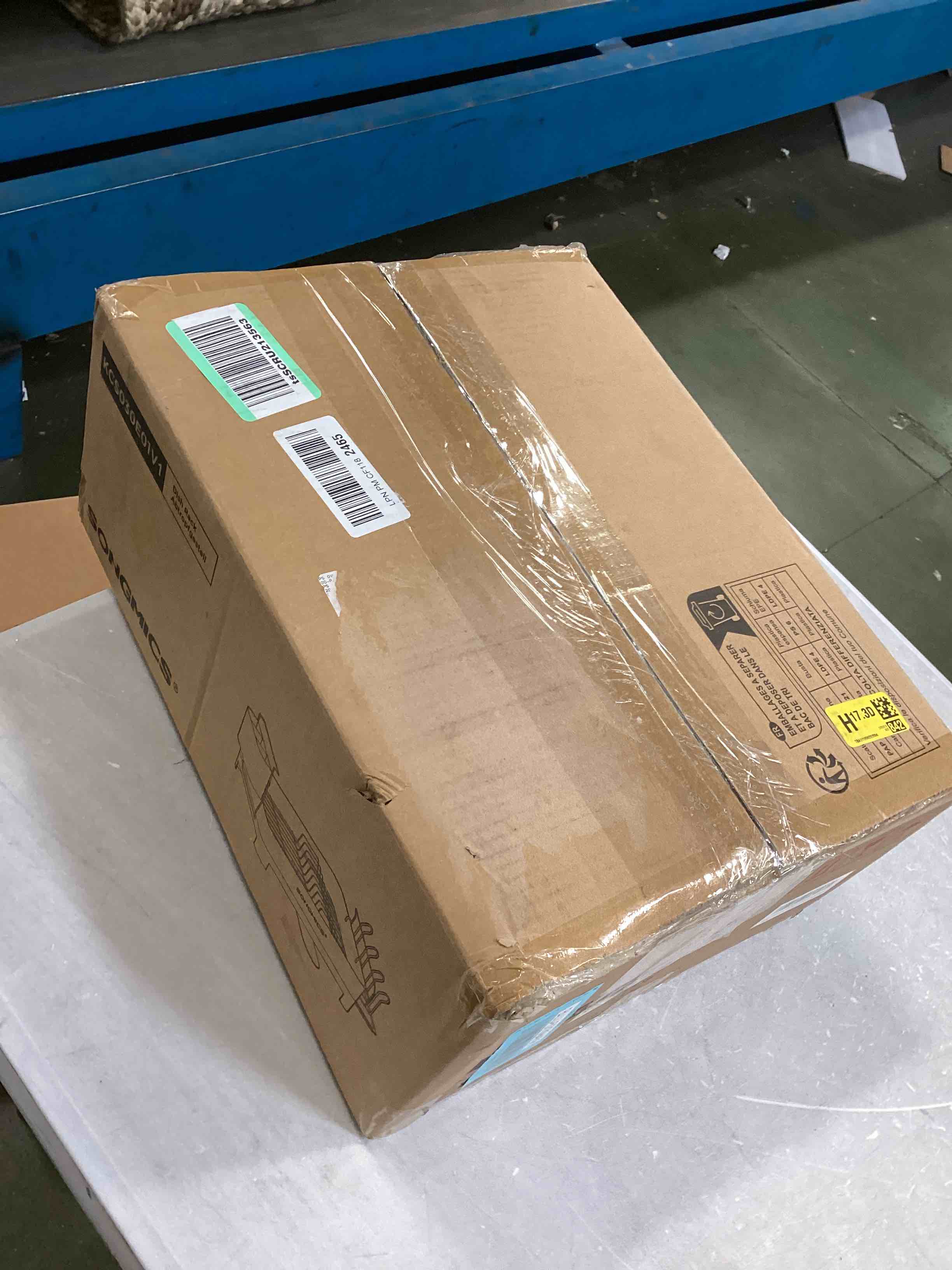 https://s3.amazonaws.com/lotting-images-prod/bidfta/BLU5709458_1714225431798.jpeg