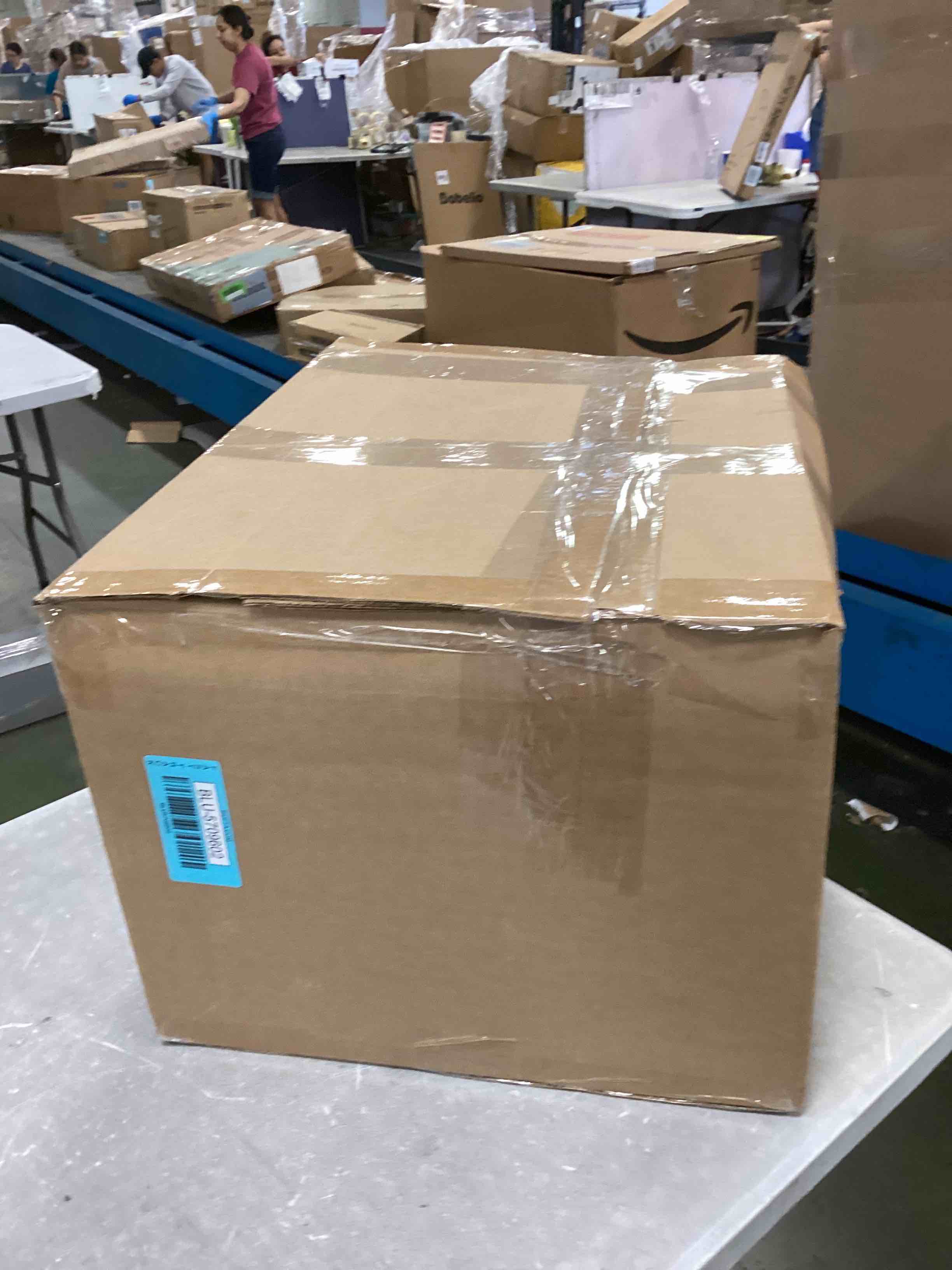 https://s3.amazonaws.com/lotting-images-prod/bidfta/BLU5709602_1714393764123.jpeg