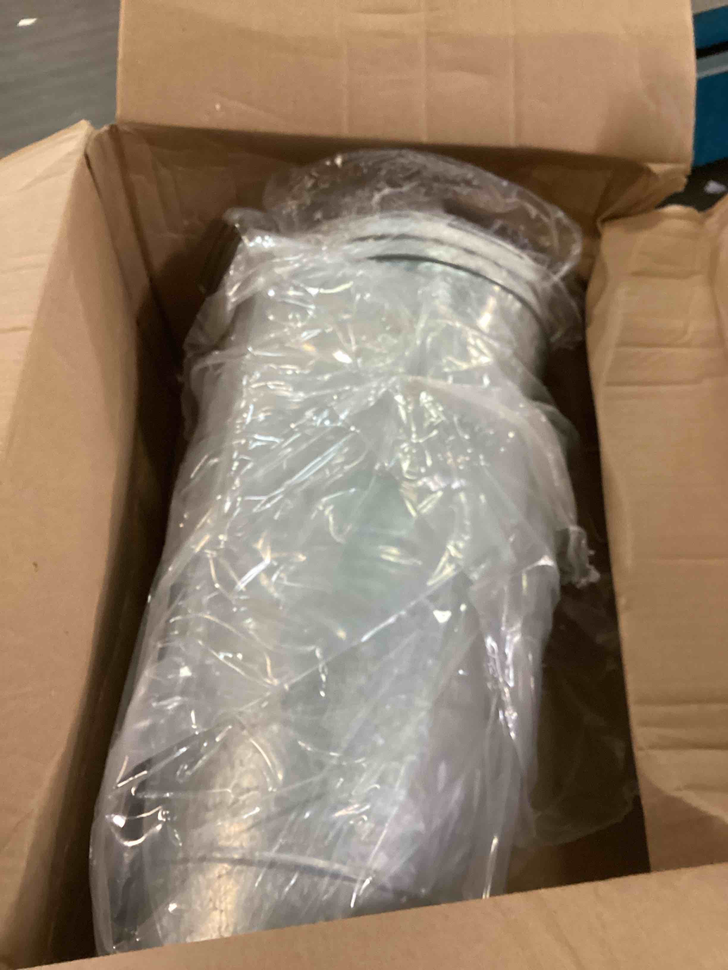 https://s3.amazonaws.com/lotting-images-prod/bidfta/BLU5709907_1714491242172.jpeg
