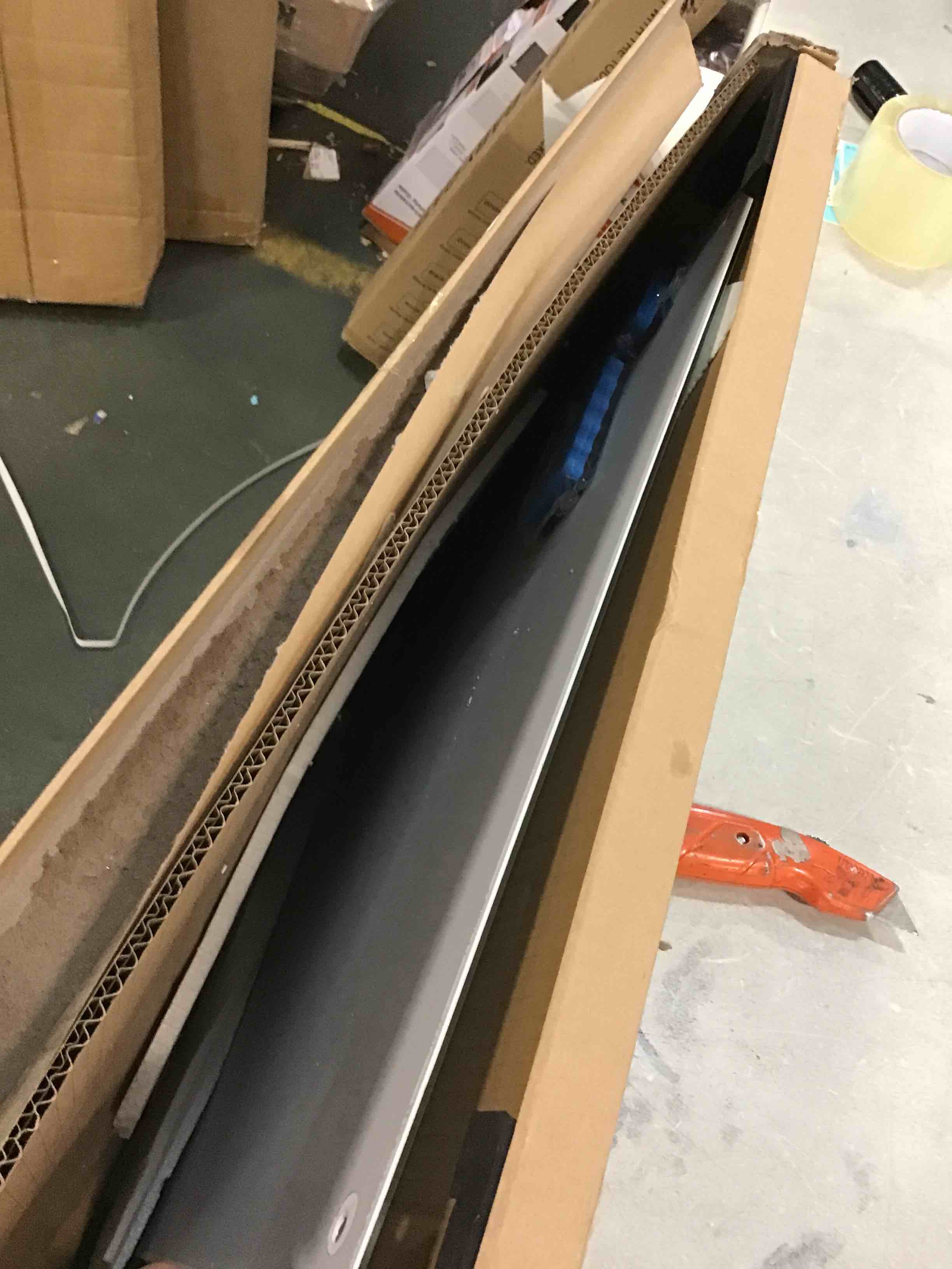 https://s3.amazonaws.com/lotting-images-prod/bidfta/BLU5710886_1716650929455.jpeg