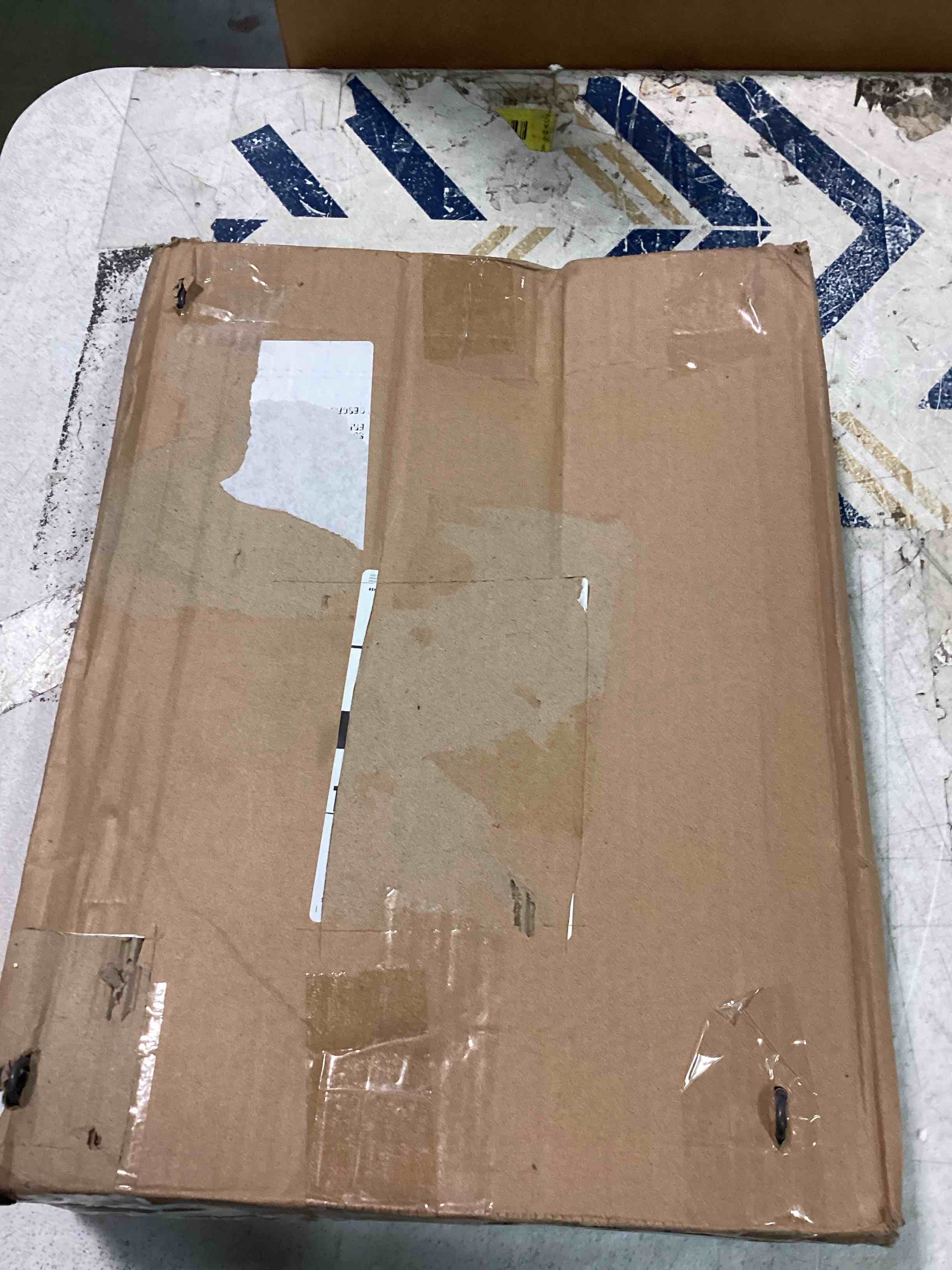 https://s3.amazonaws.com/lotting-images-prod/bidfta/BLU5710990_1714047417001.jpeg