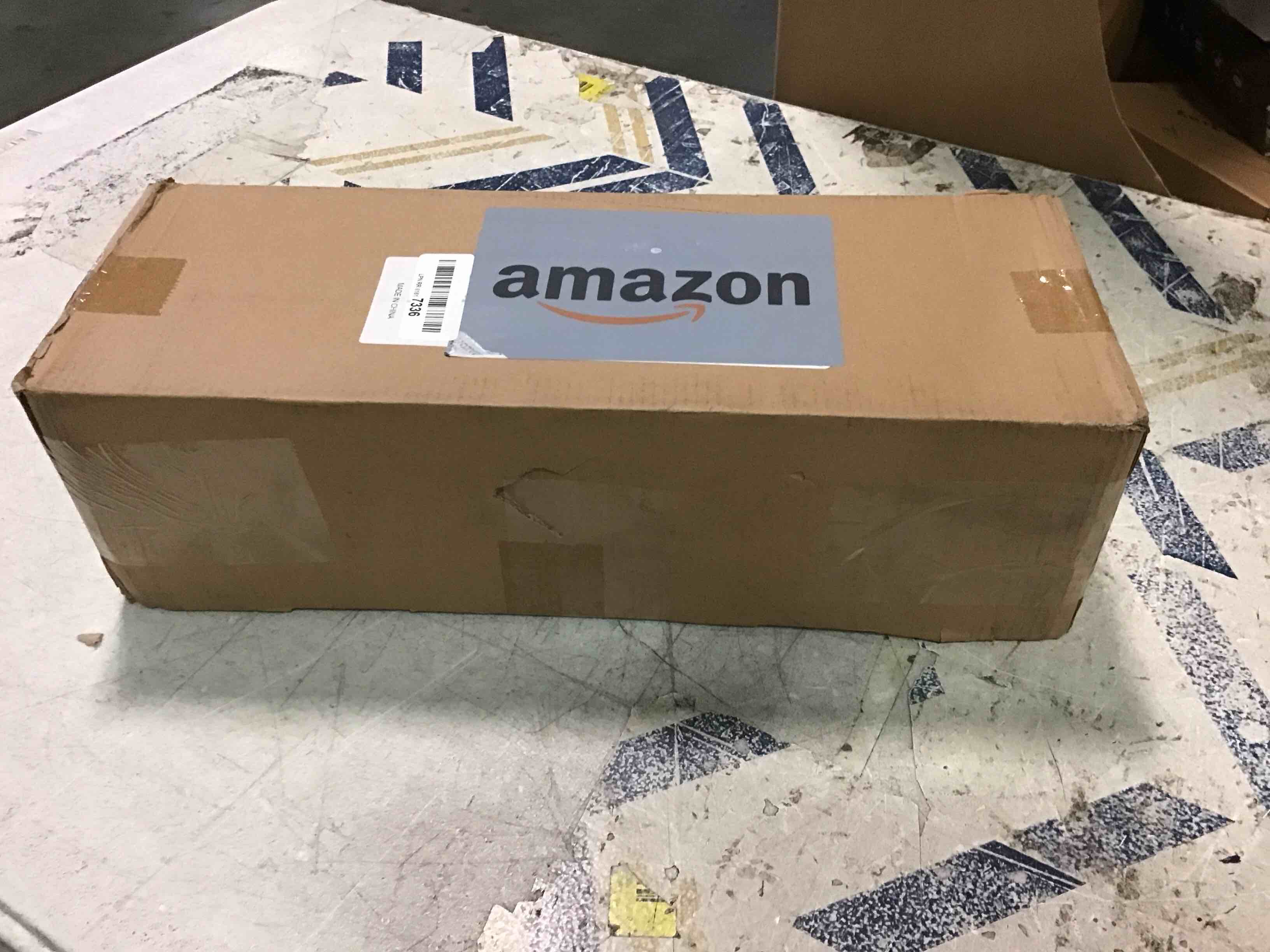 https://s3.amazonaws.com/lotting-images-prod/bidfta/BLU5711264_1714142021898.jpeg