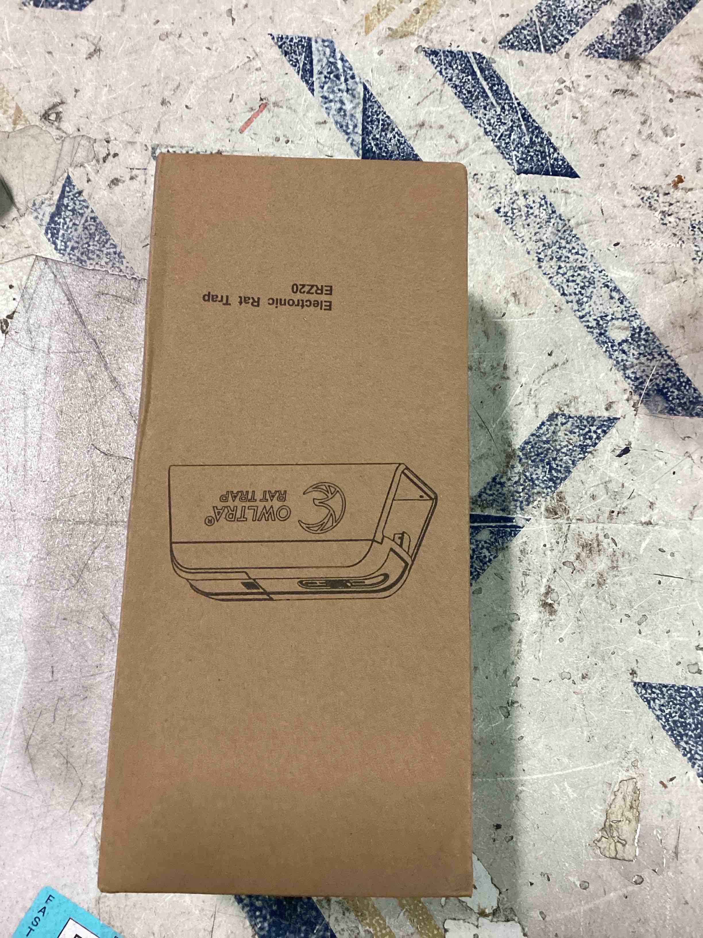 https://s3.amazonaws.com/lotting-images-prod/bidfta/BLU5712117_1714589862546.jpeg