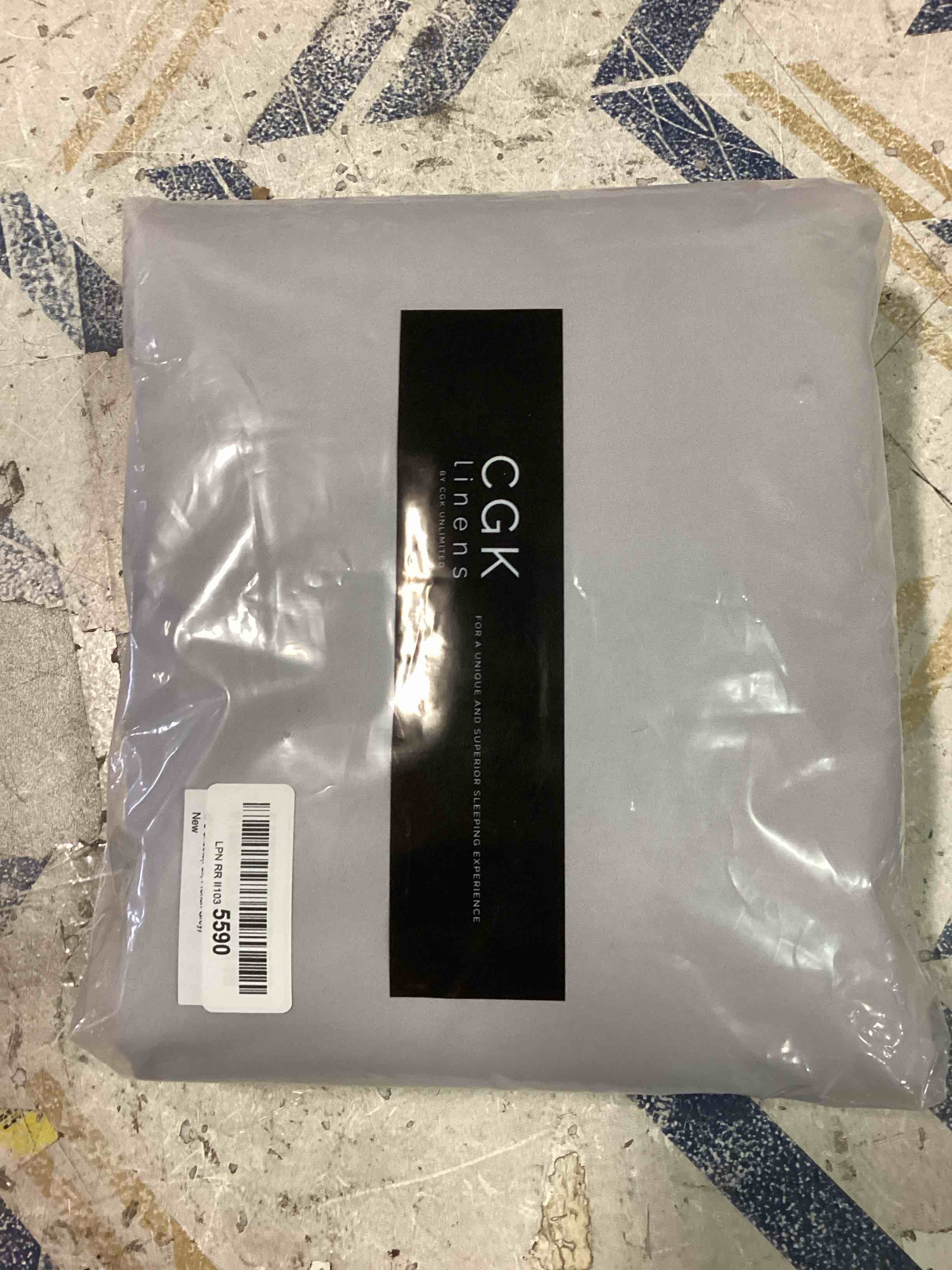 https://s3.amazonaws.com/lotting-images-prod/bidfta/BLU5712133_1714591436351.jpeg