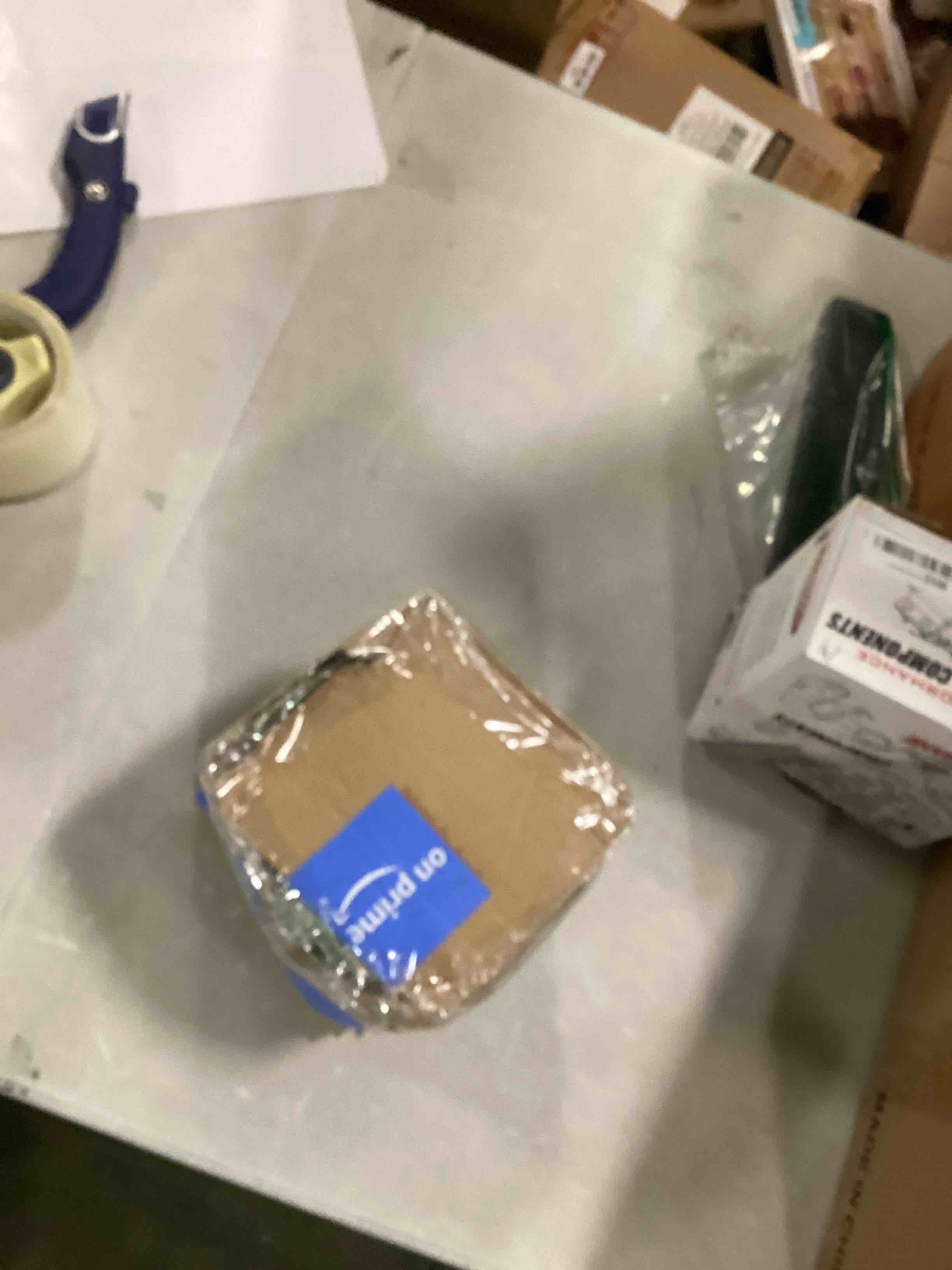 https://s3.amazonaws.com/lotting-images-prod/bidfta/BLU5712707_1714053239218.jpeg