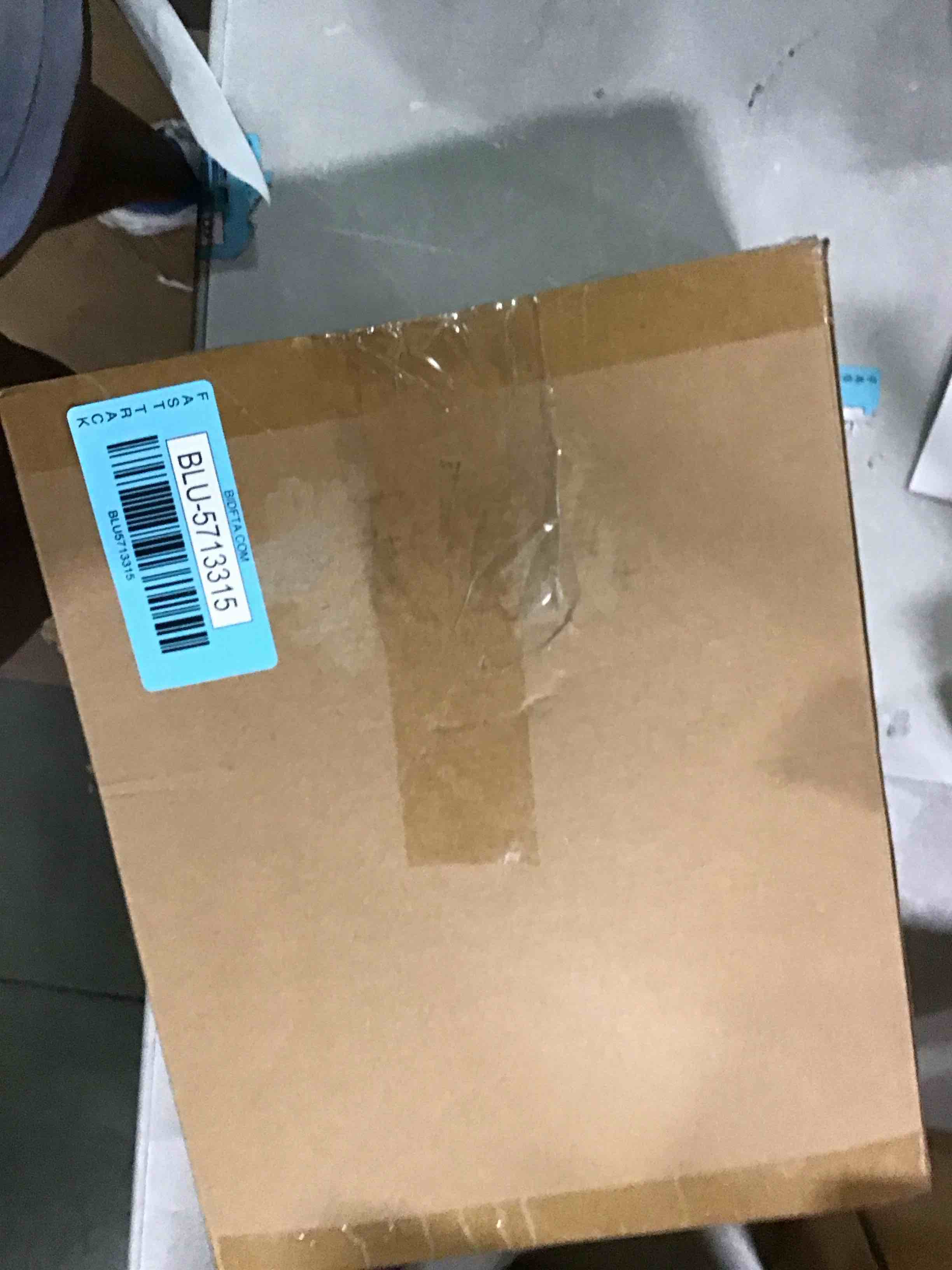 https://s3.amazonaws.com/lotting-images-prod/bidfta/BLU5713315_1714419505932.jpeg