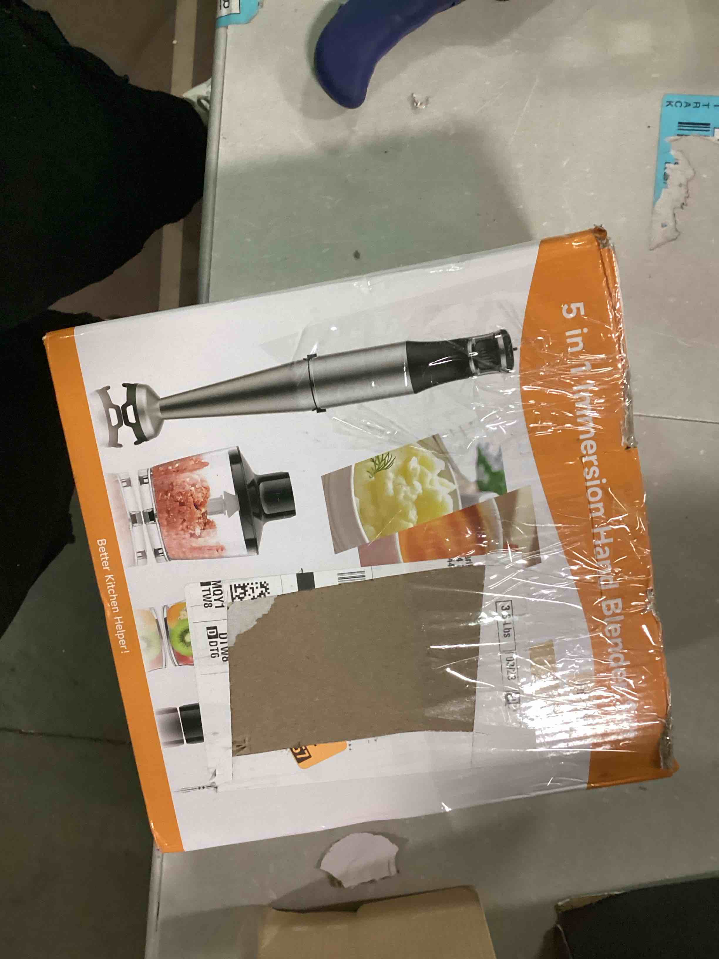 https://s3.amazonaws.com/lotting-images-prod/bidfta/BLU5713380_1714482164617.jpeg